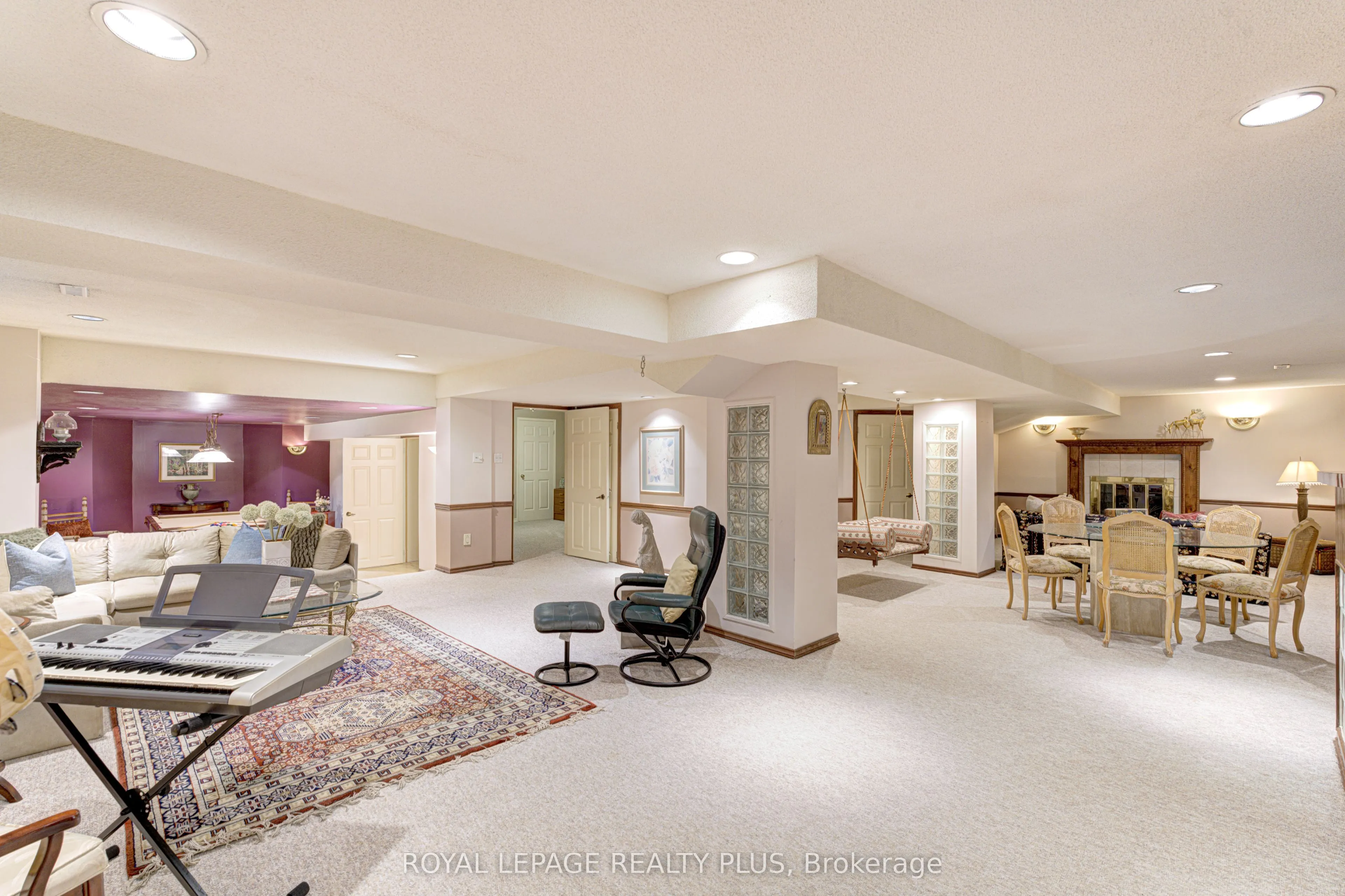 1760 Featherston Court