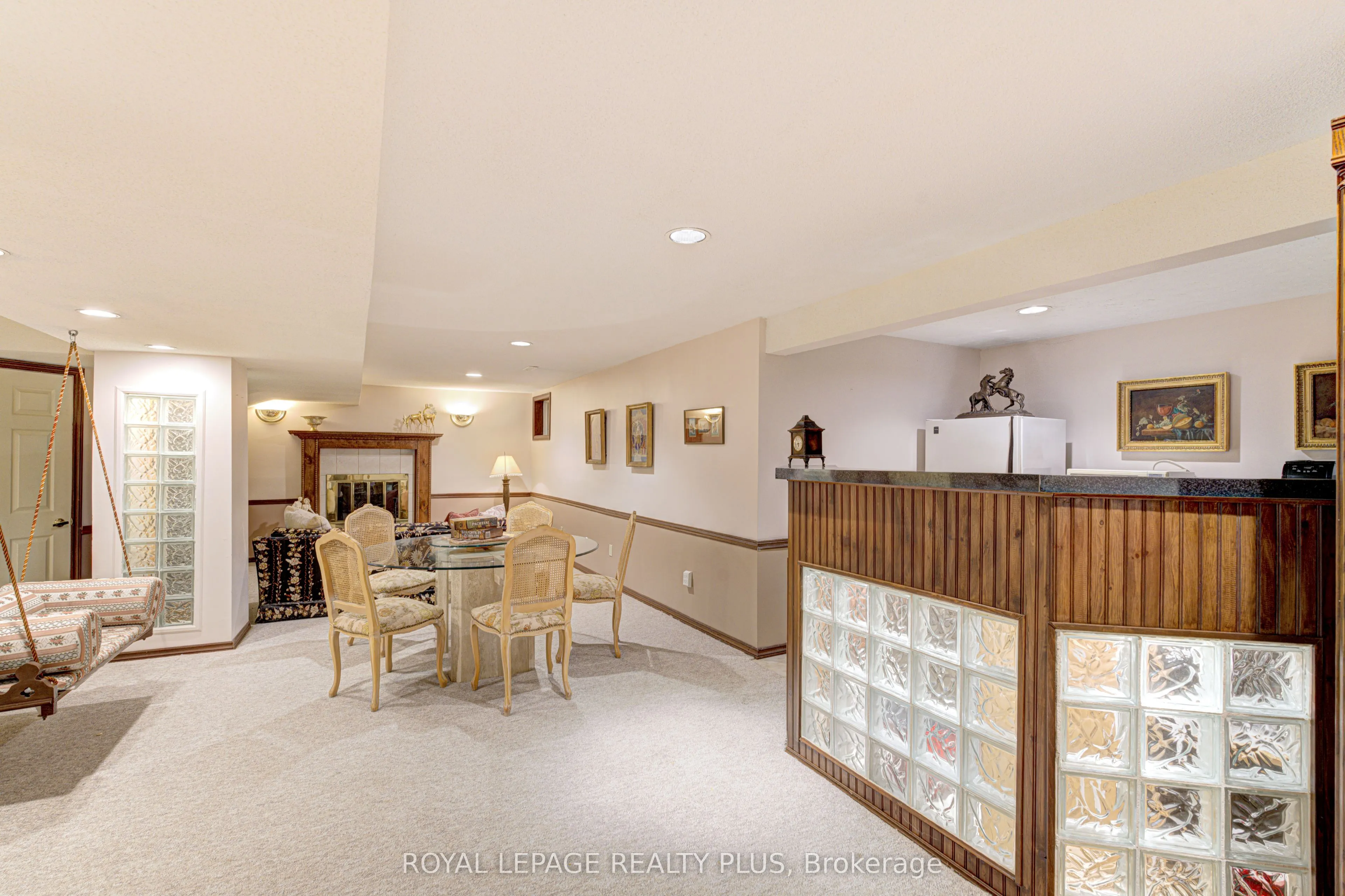 1760 Featherston Court