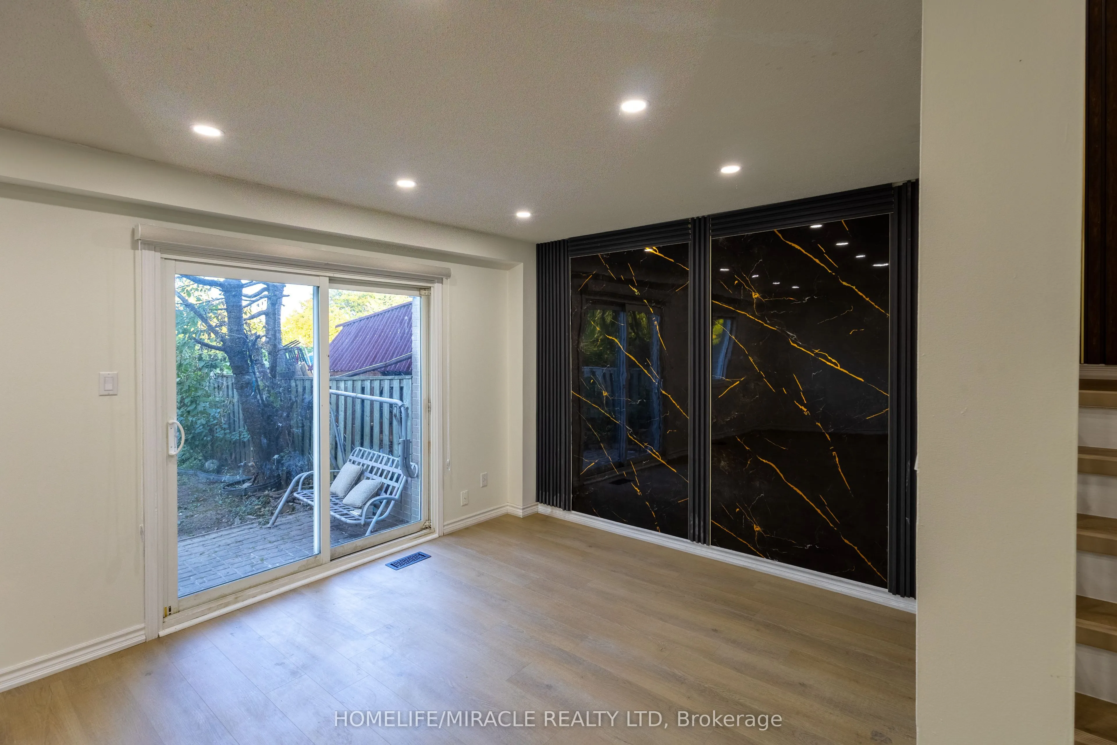 8 Grand Valley Drive