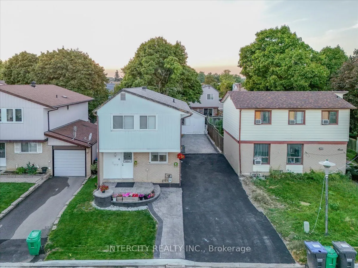 6 Hedley Court