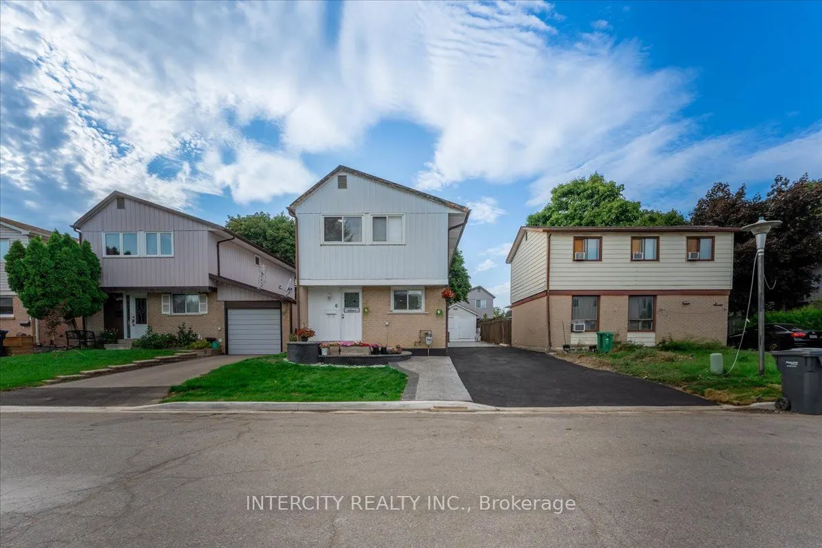 6 Hedley Court