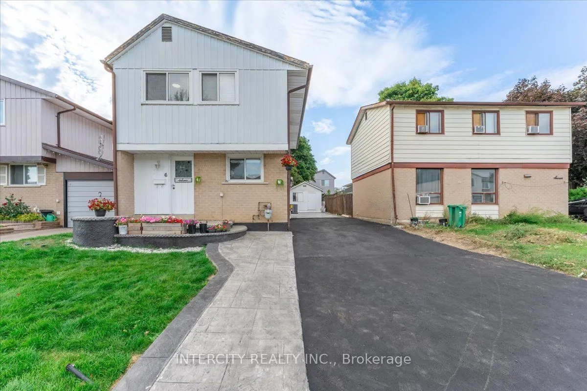 6 Hedley Court