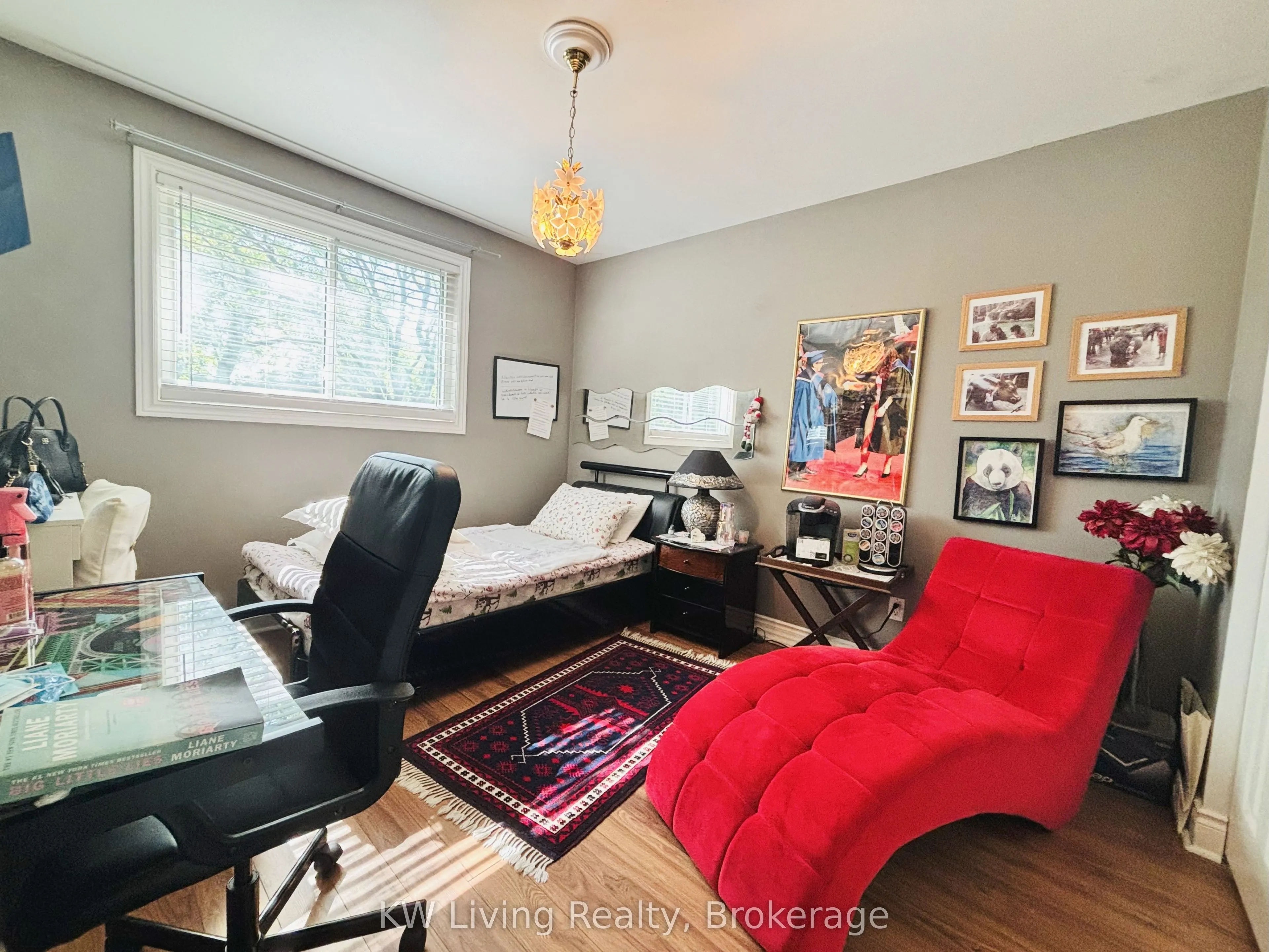 2084 Thornlea Drive