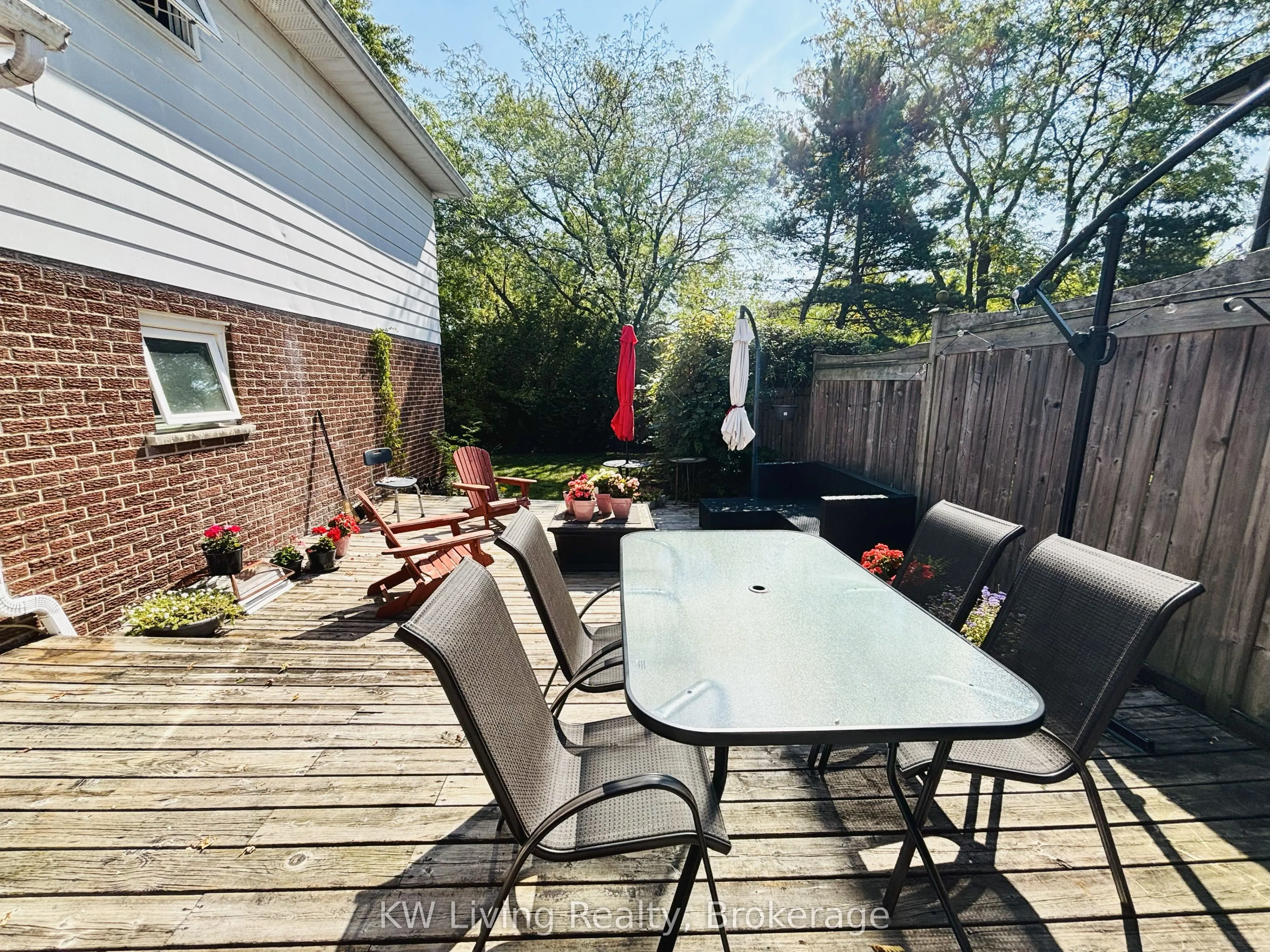 2084 Thornlea Drive