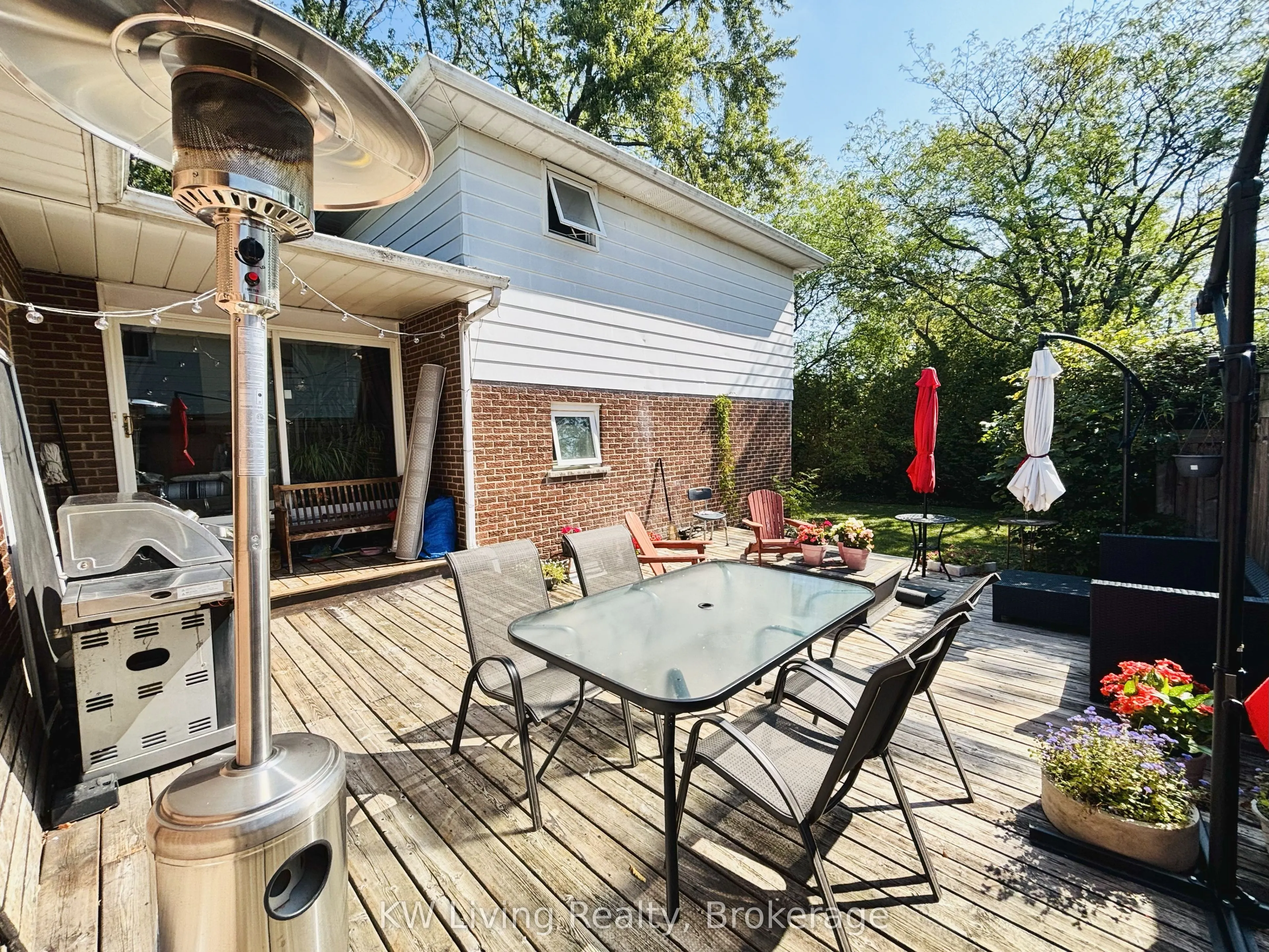 2084 Thornlea Drive