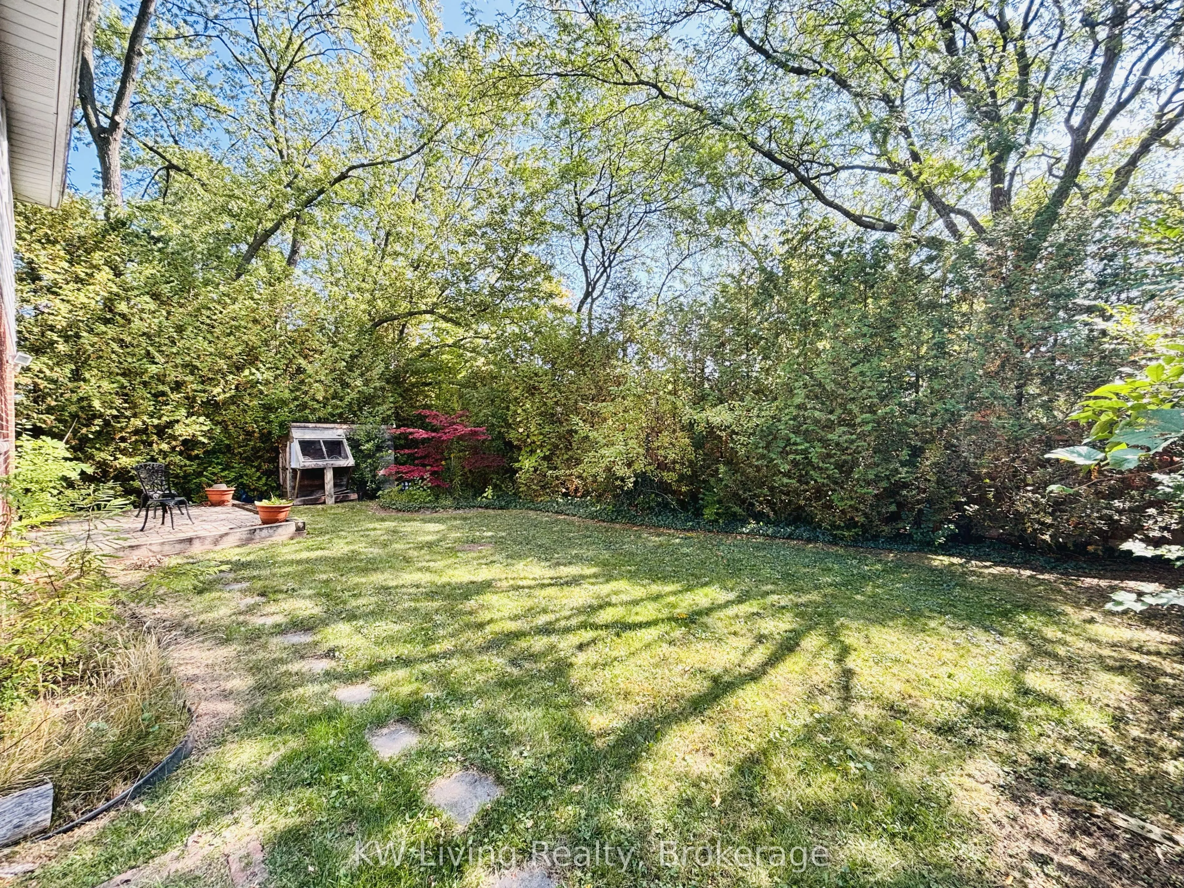 2084 Thornlea Drive