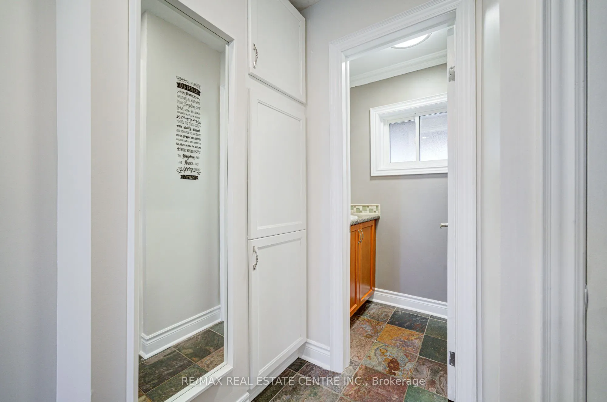 32 Agnes Street