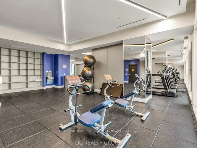 293 The Kingsway, #621
