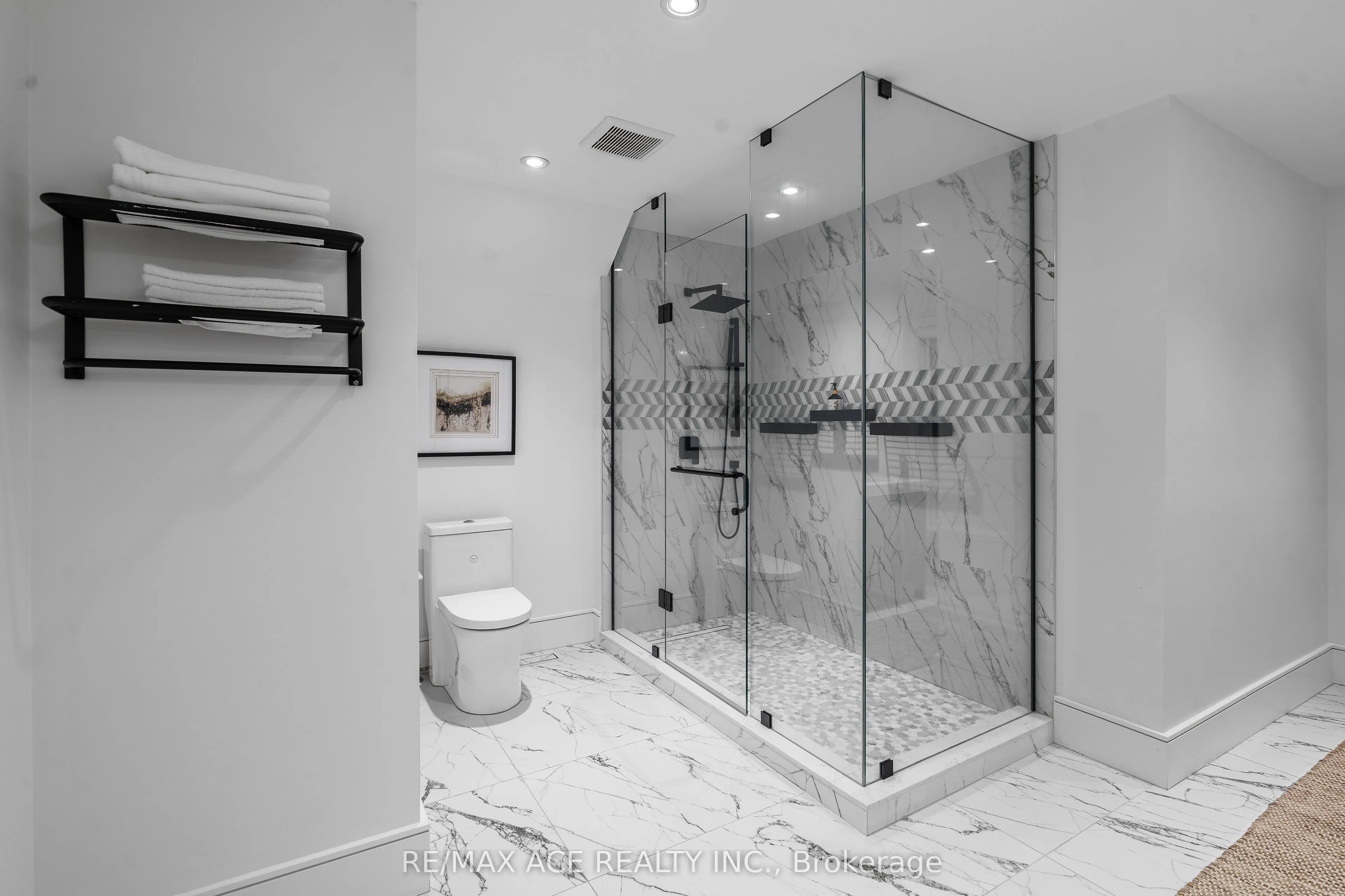 10A Benson Avenue W
