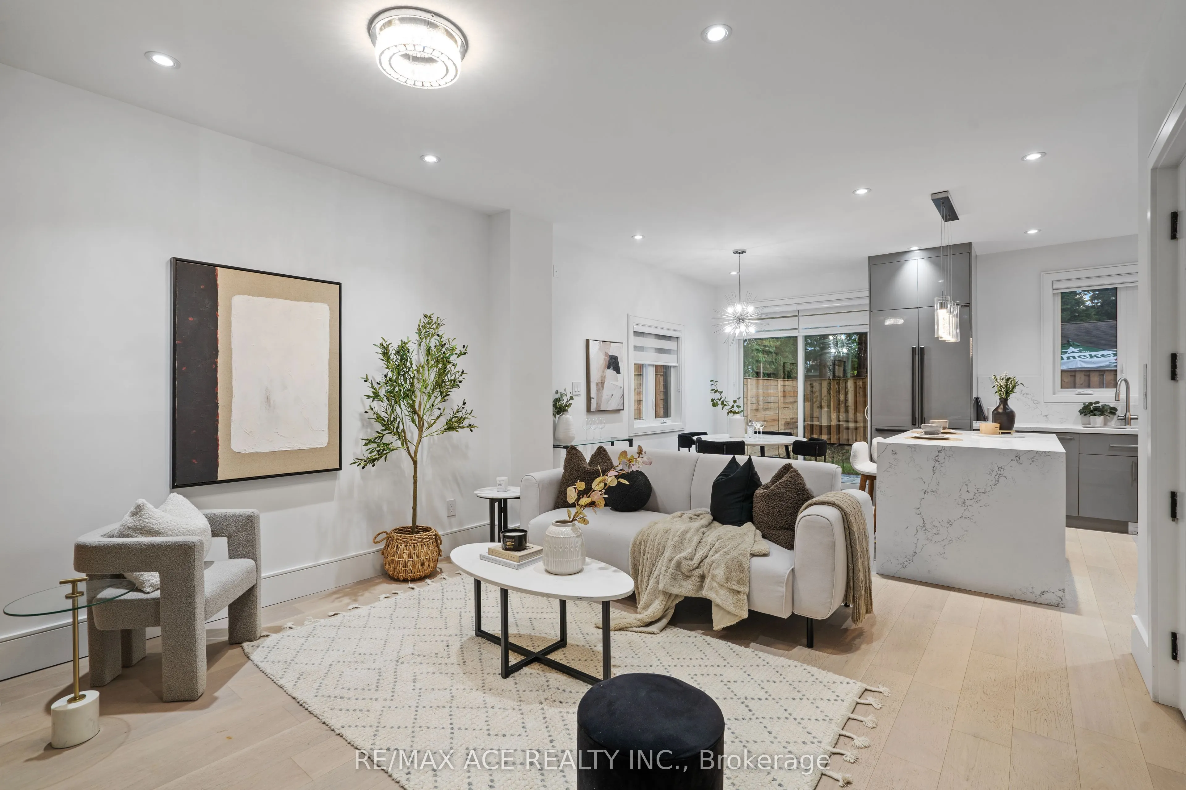 10A Benson Avenue W
