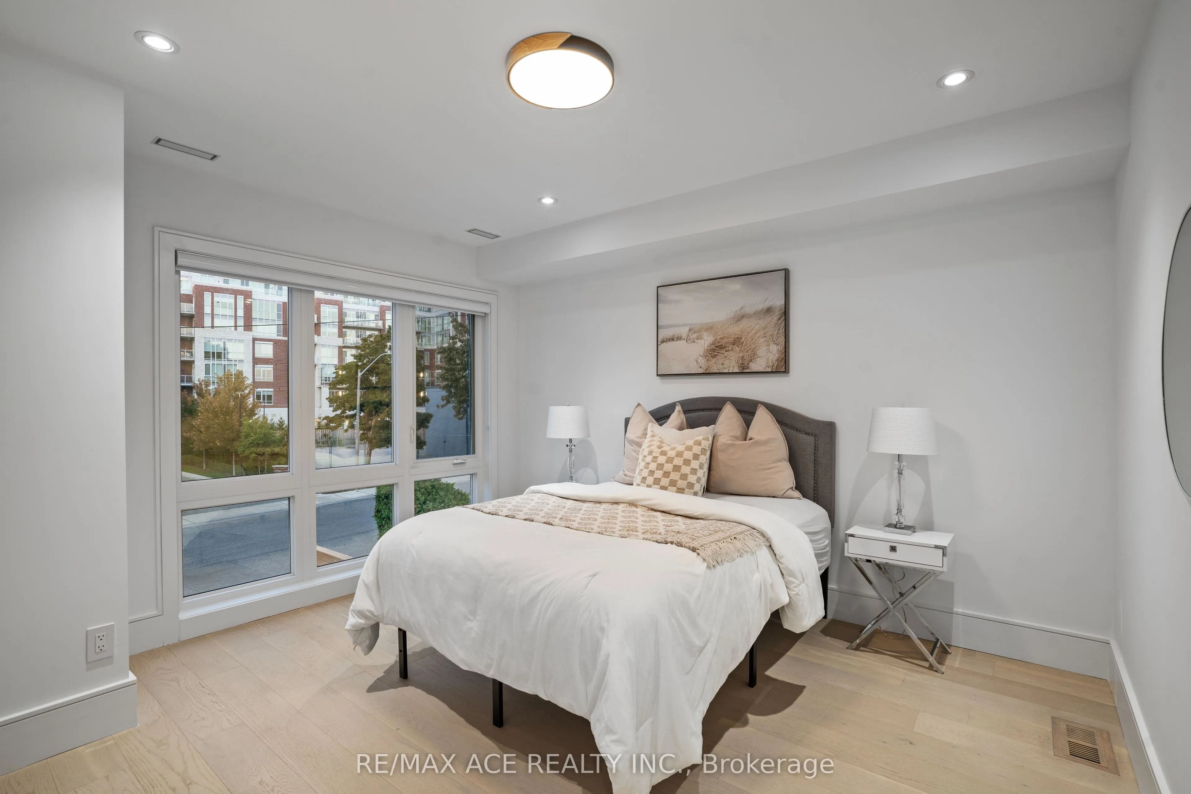 10A Benson Avenue W