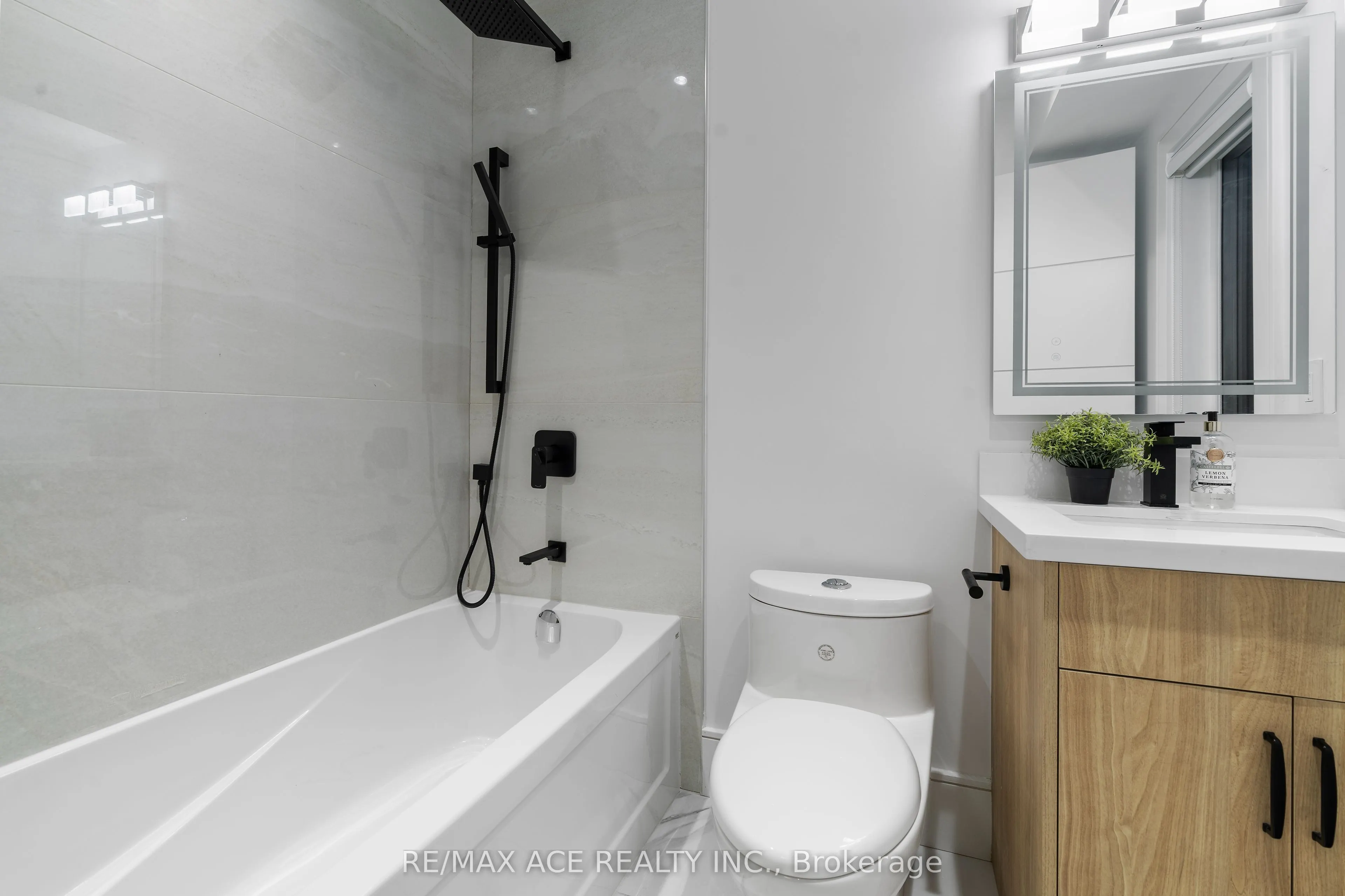 10A Benson Avenue W