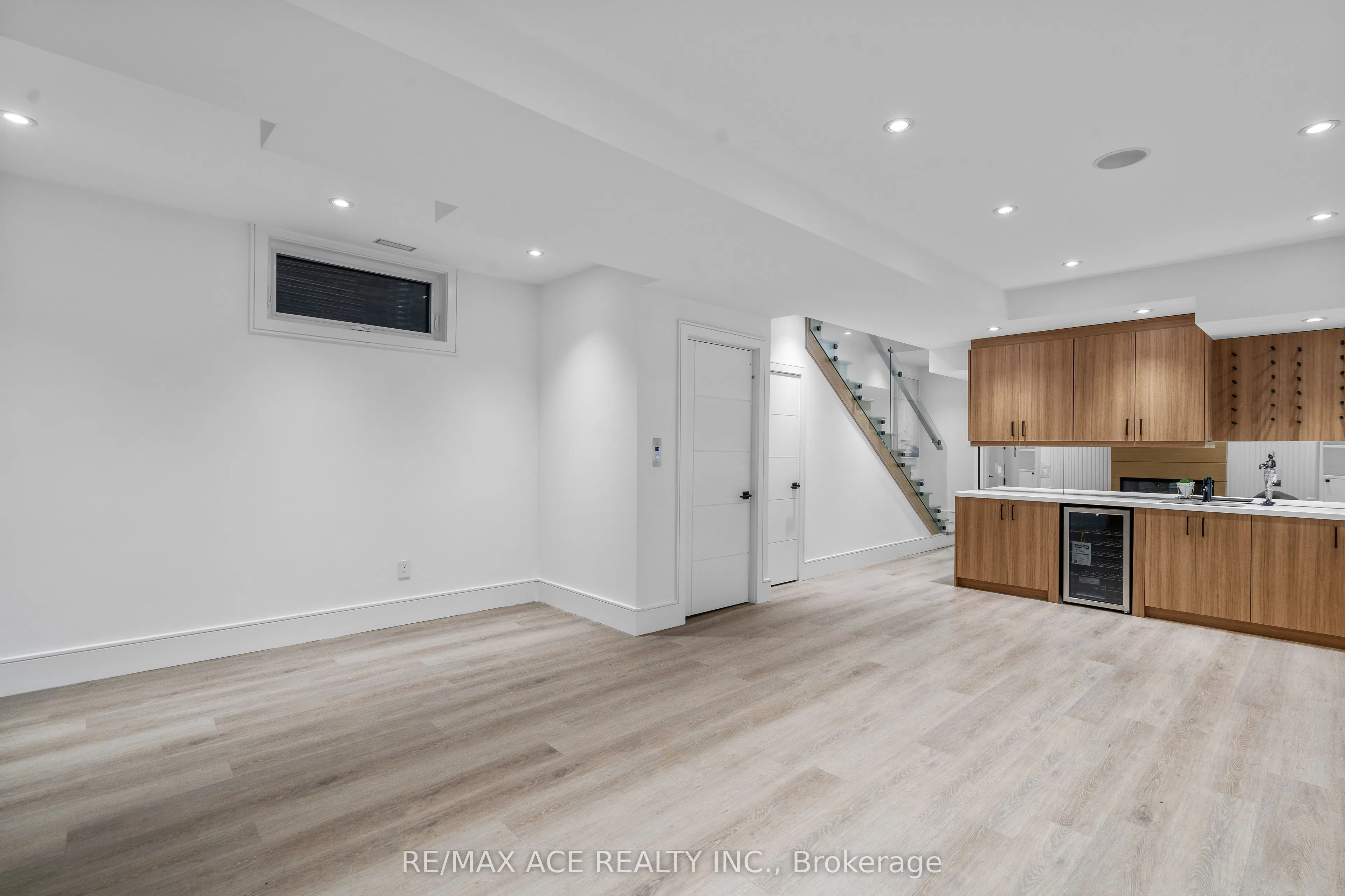 10A Benson Avenue W