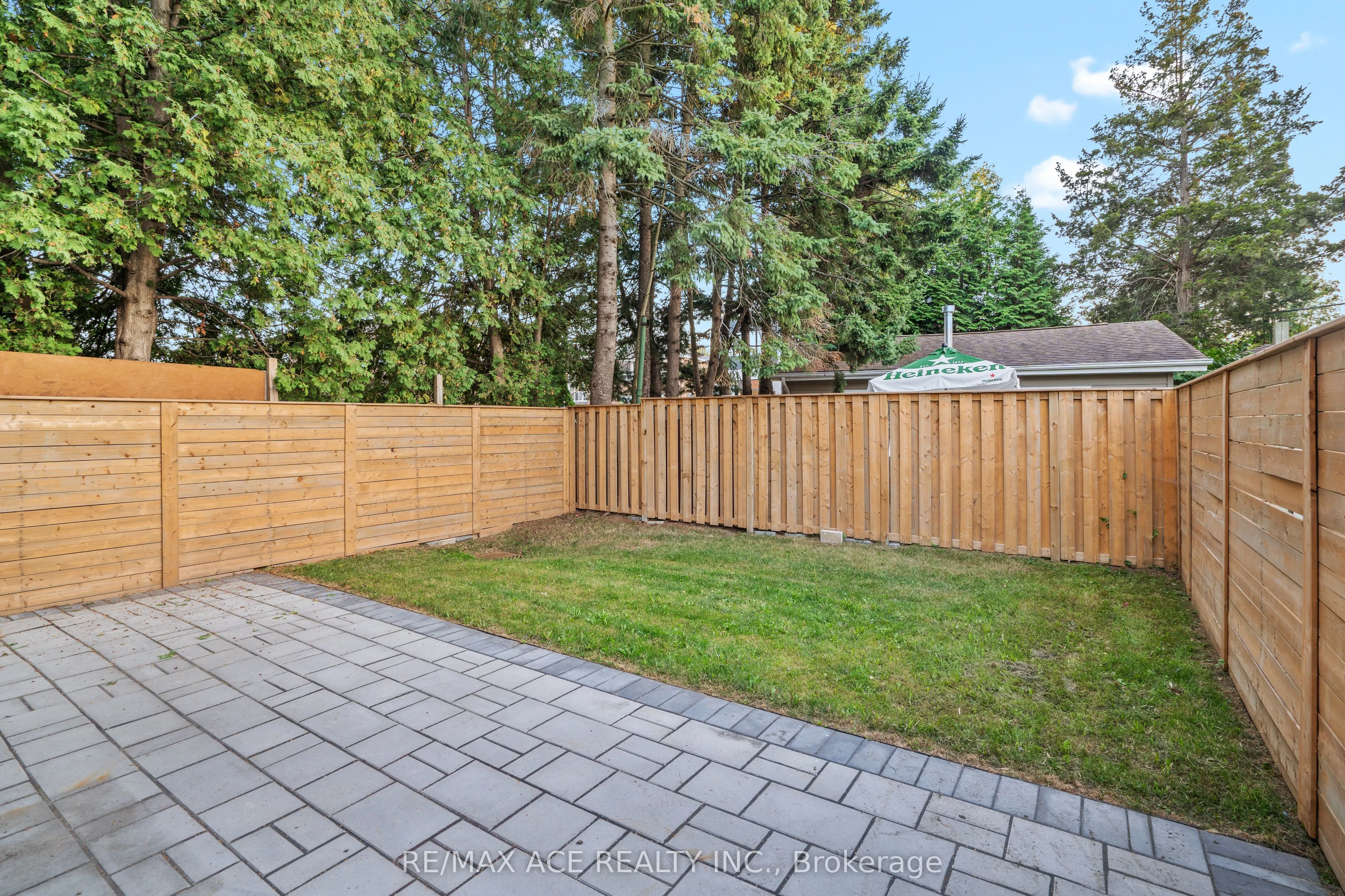 10A Benson Avenue W