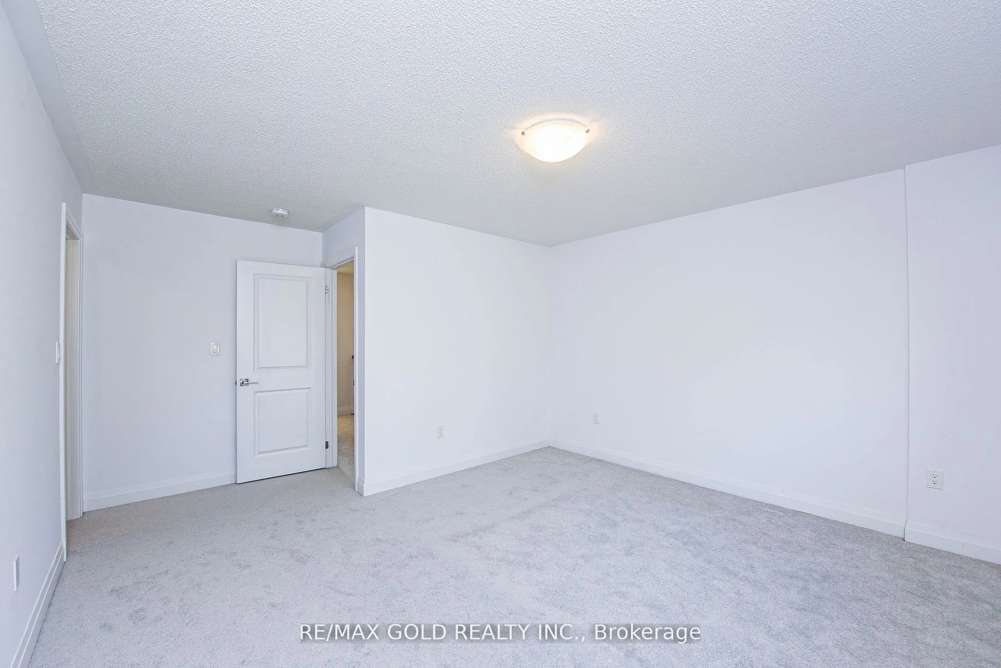 48 Windtree Way