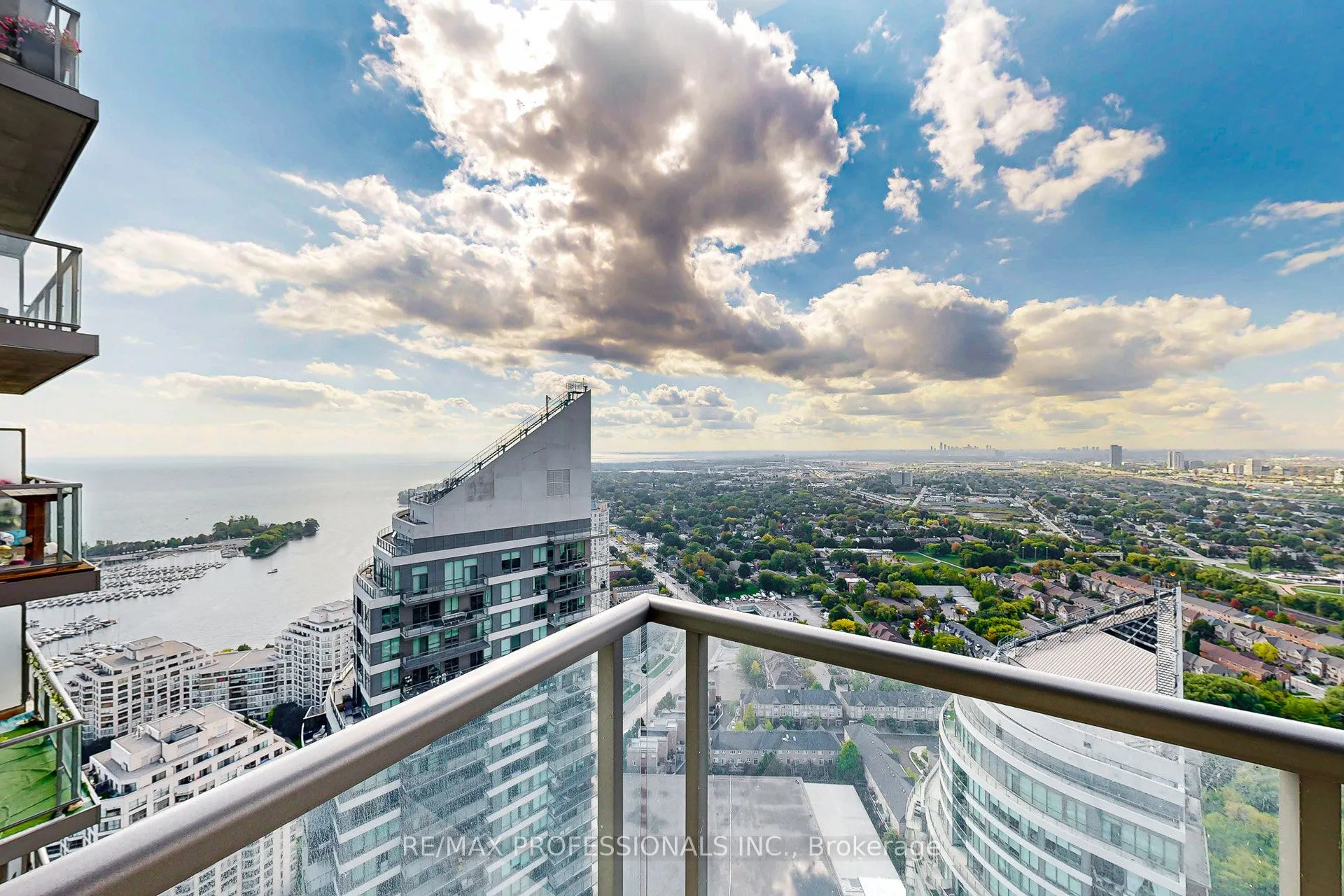 2230 Lake Shore Boulevard W, #4203