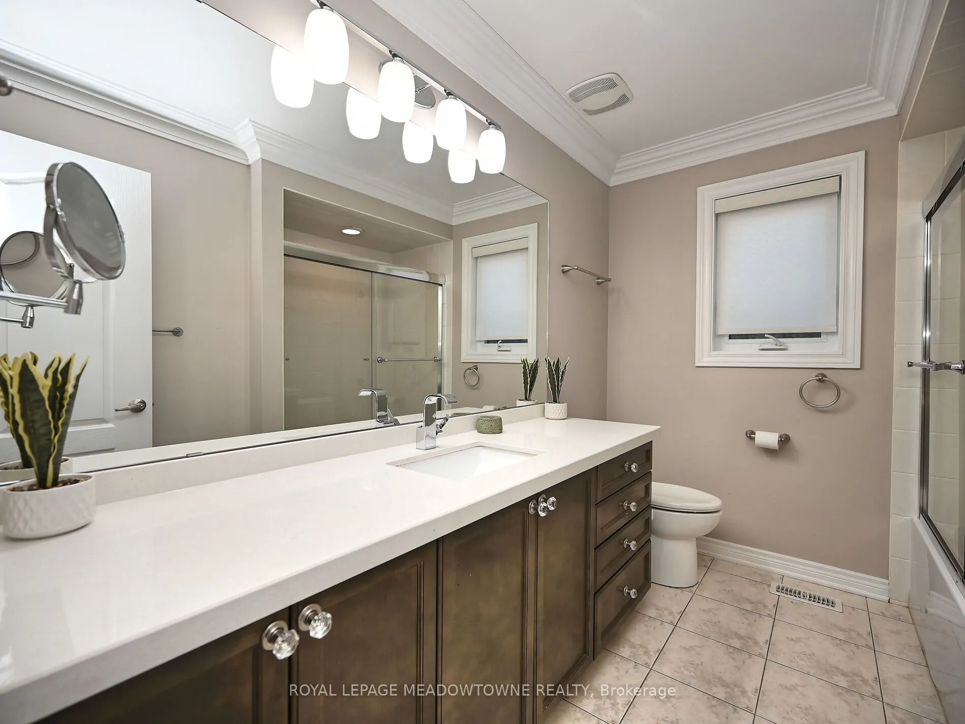 2378 Wasaga Drive