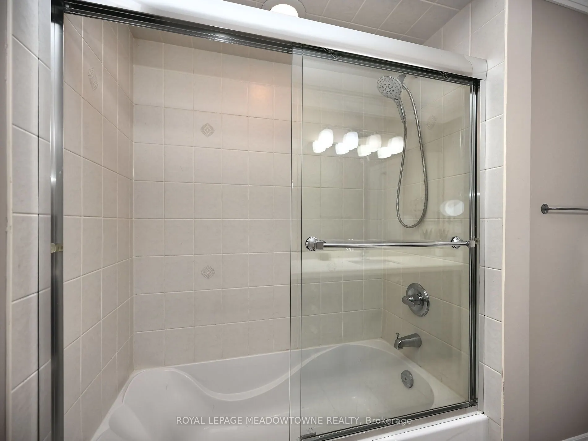 2378 Wasaga Drive