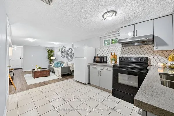 95 Greenbriar Road