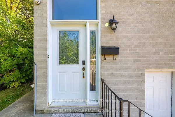 95 Greenbriar Road