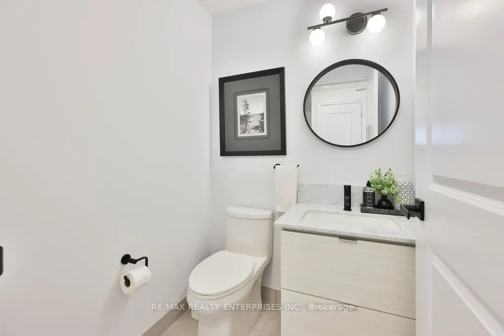36 Elm Drive W, #705