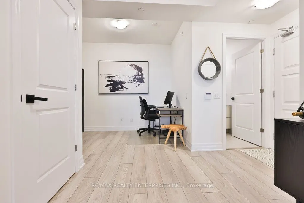 36 Elm Drive W, #705