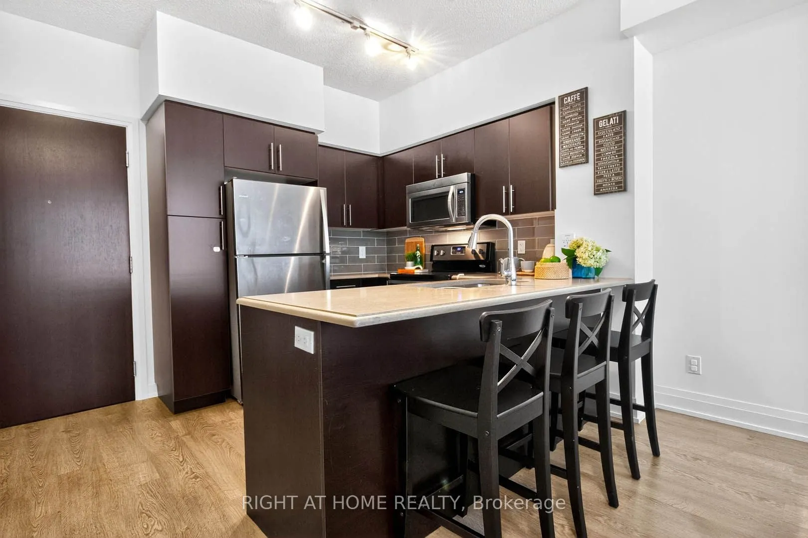 65 Speers Road, #607