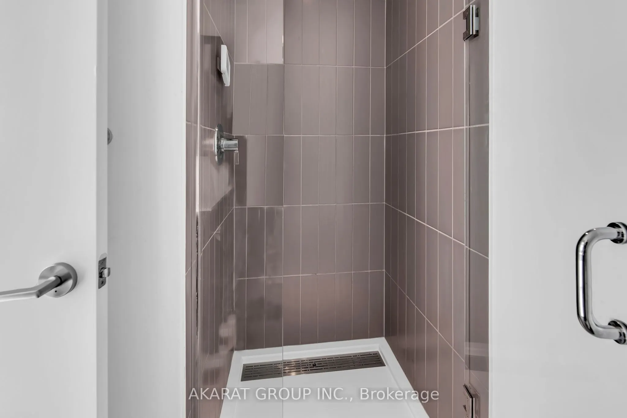 251 Manitoba Street, #2907