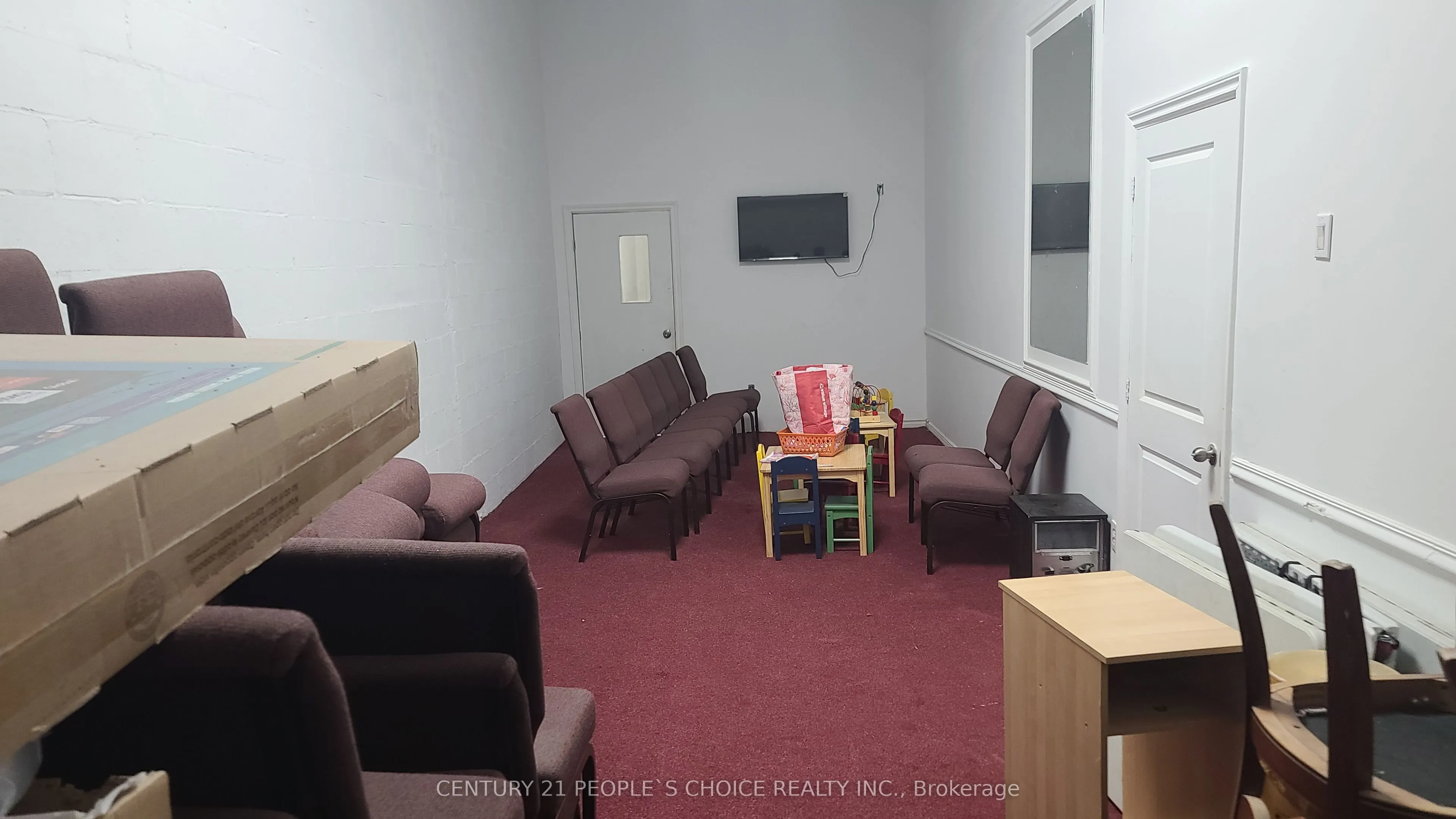 2400 Finch Avenue W, #5