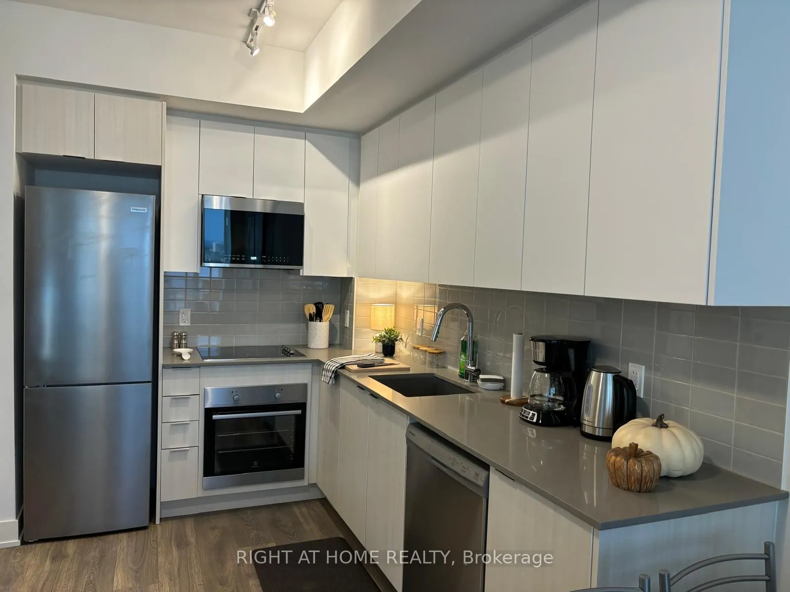2489 Taunton Road, #1312