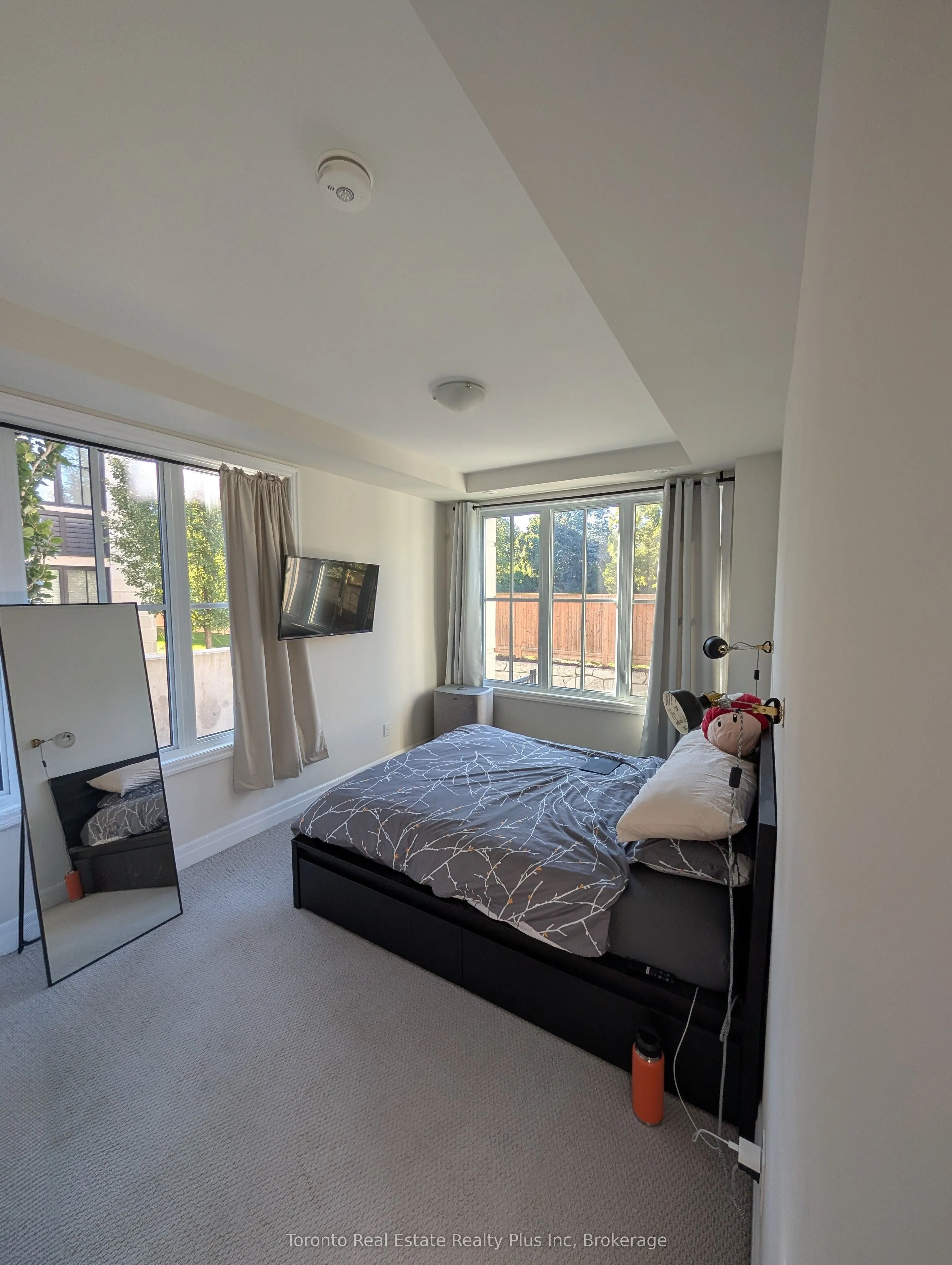 665 Cricklewood Drive, #702