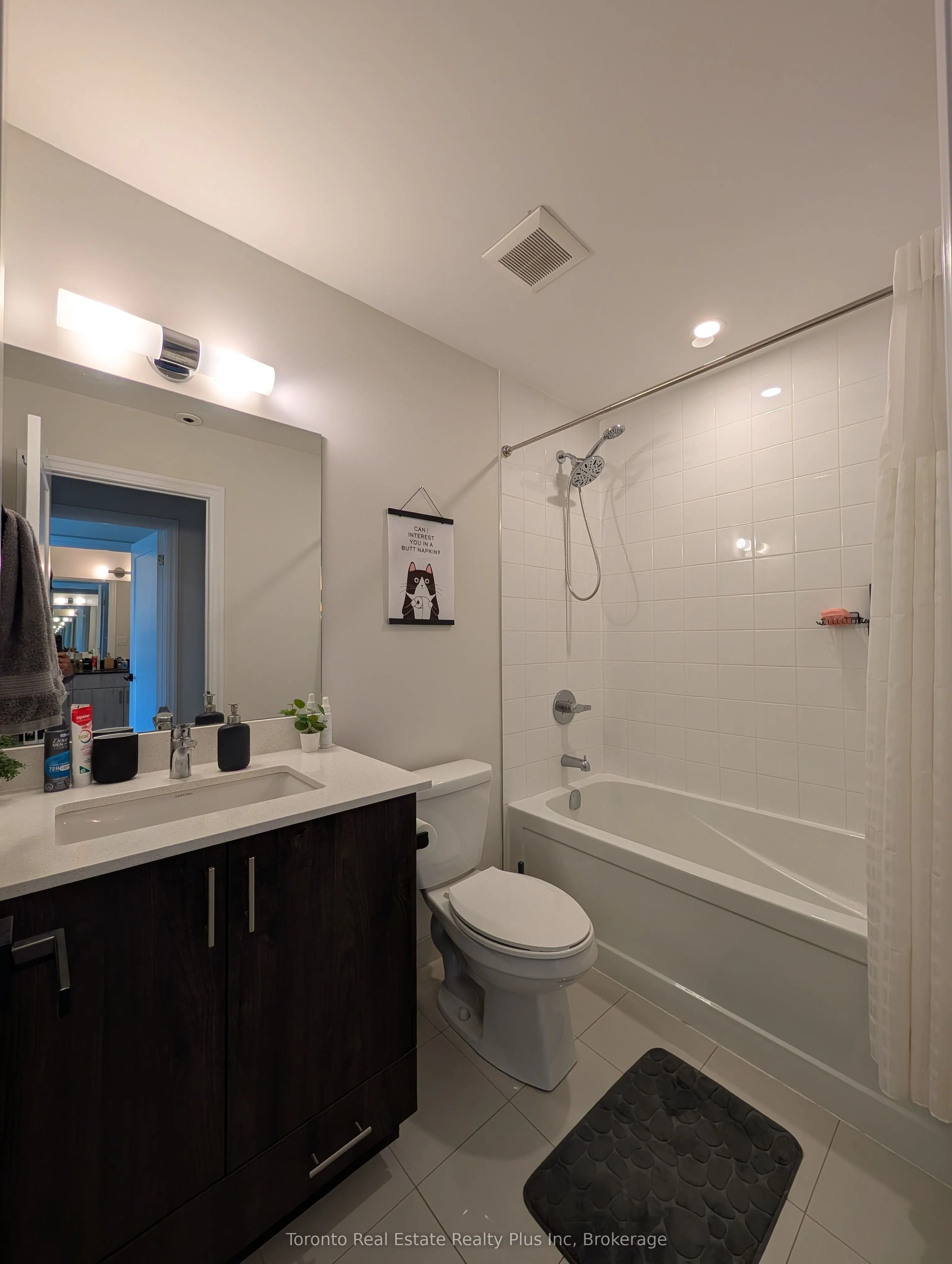665 Cricklewood Drive, #702