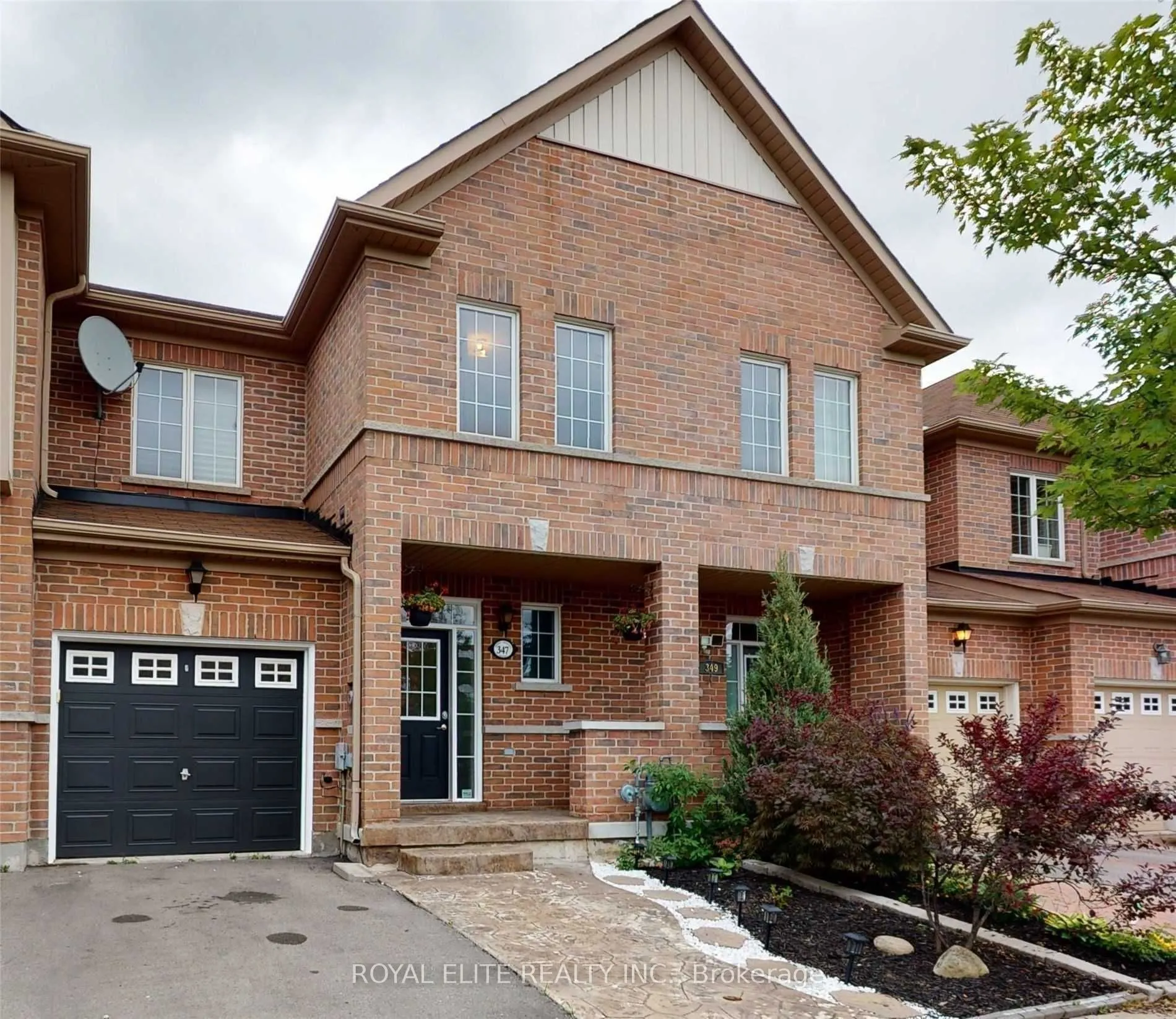 347 Hobbs Crescent