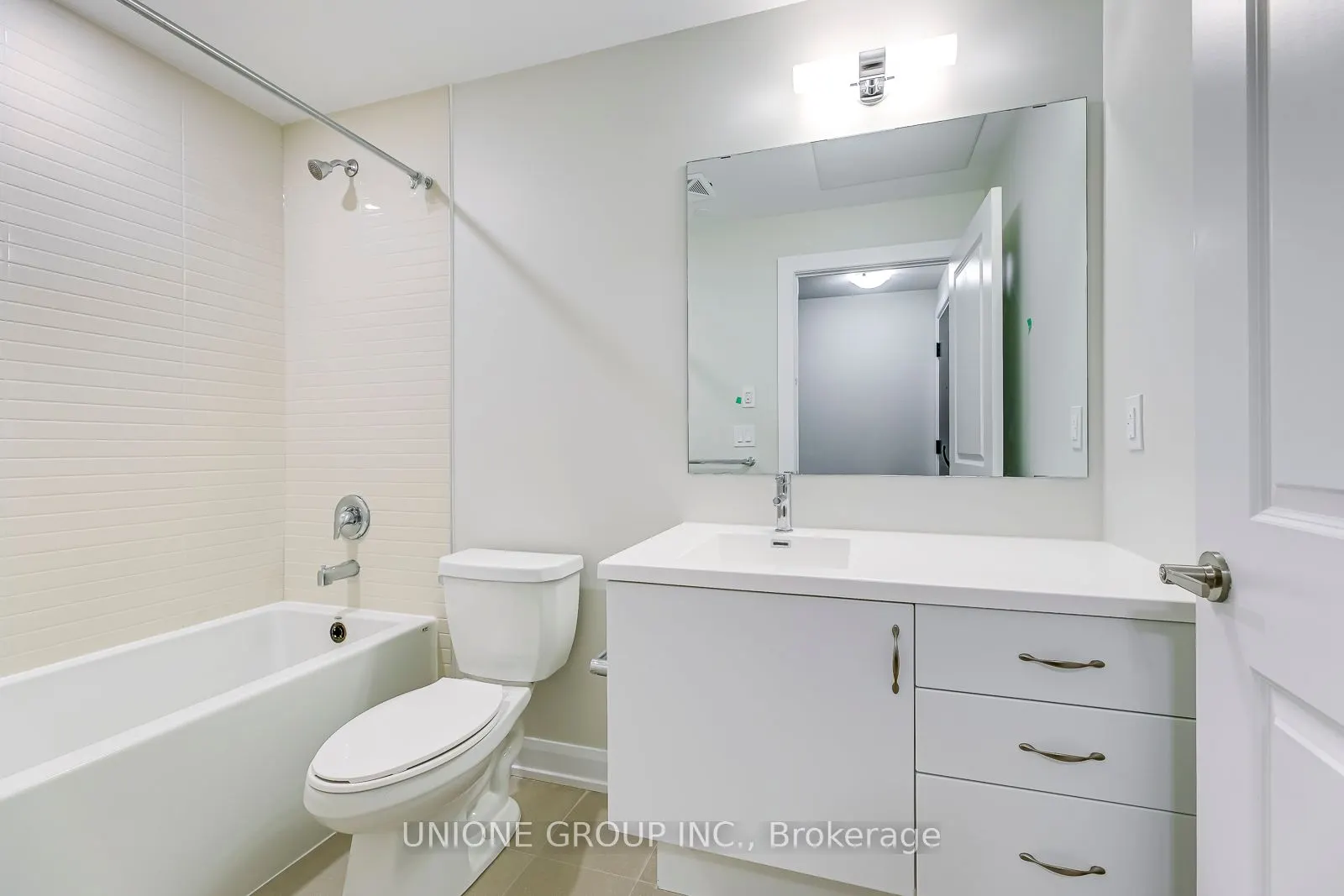 3200 William Coltson Avenue, #1204