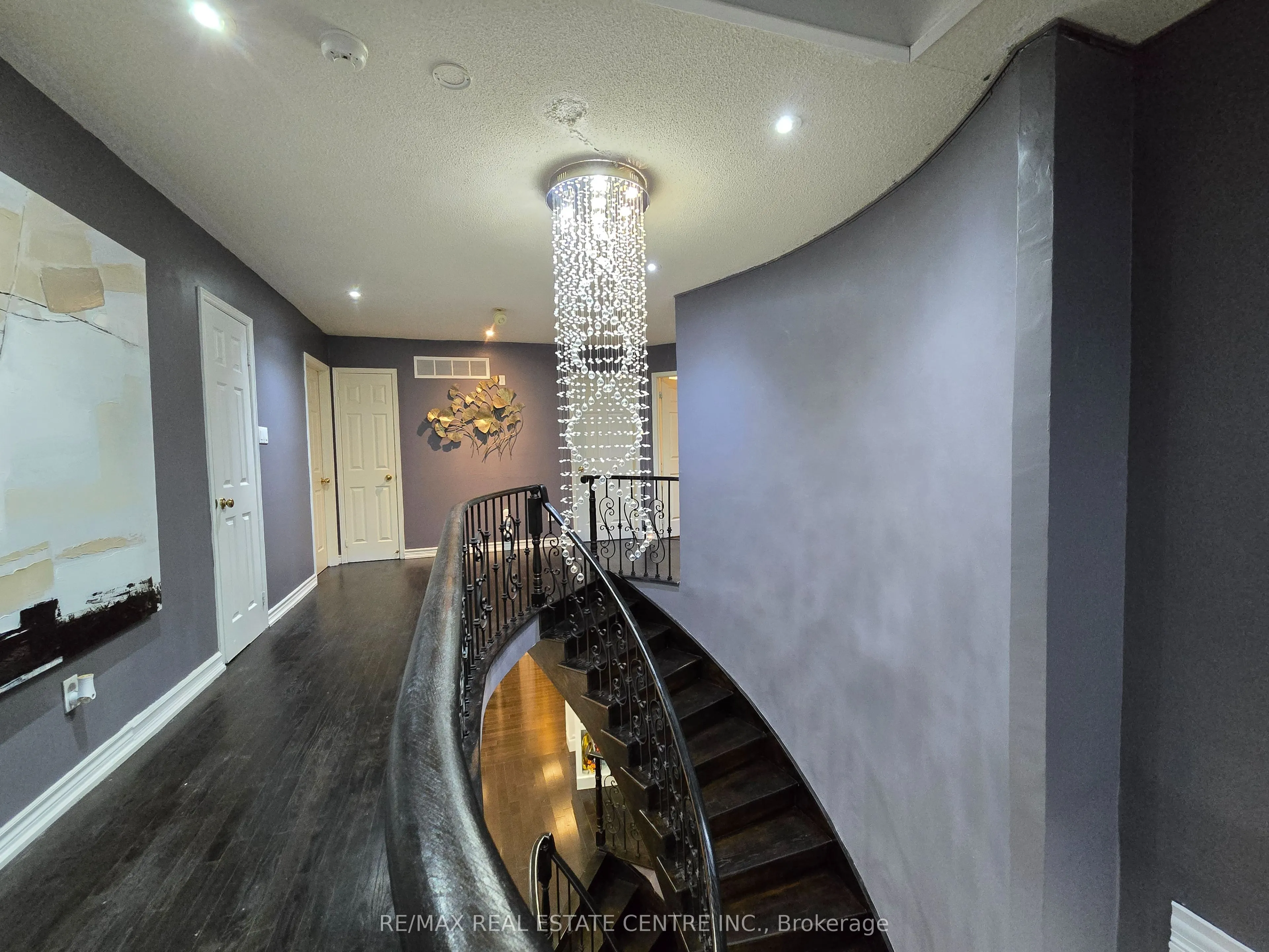 1 Brydon Crescent