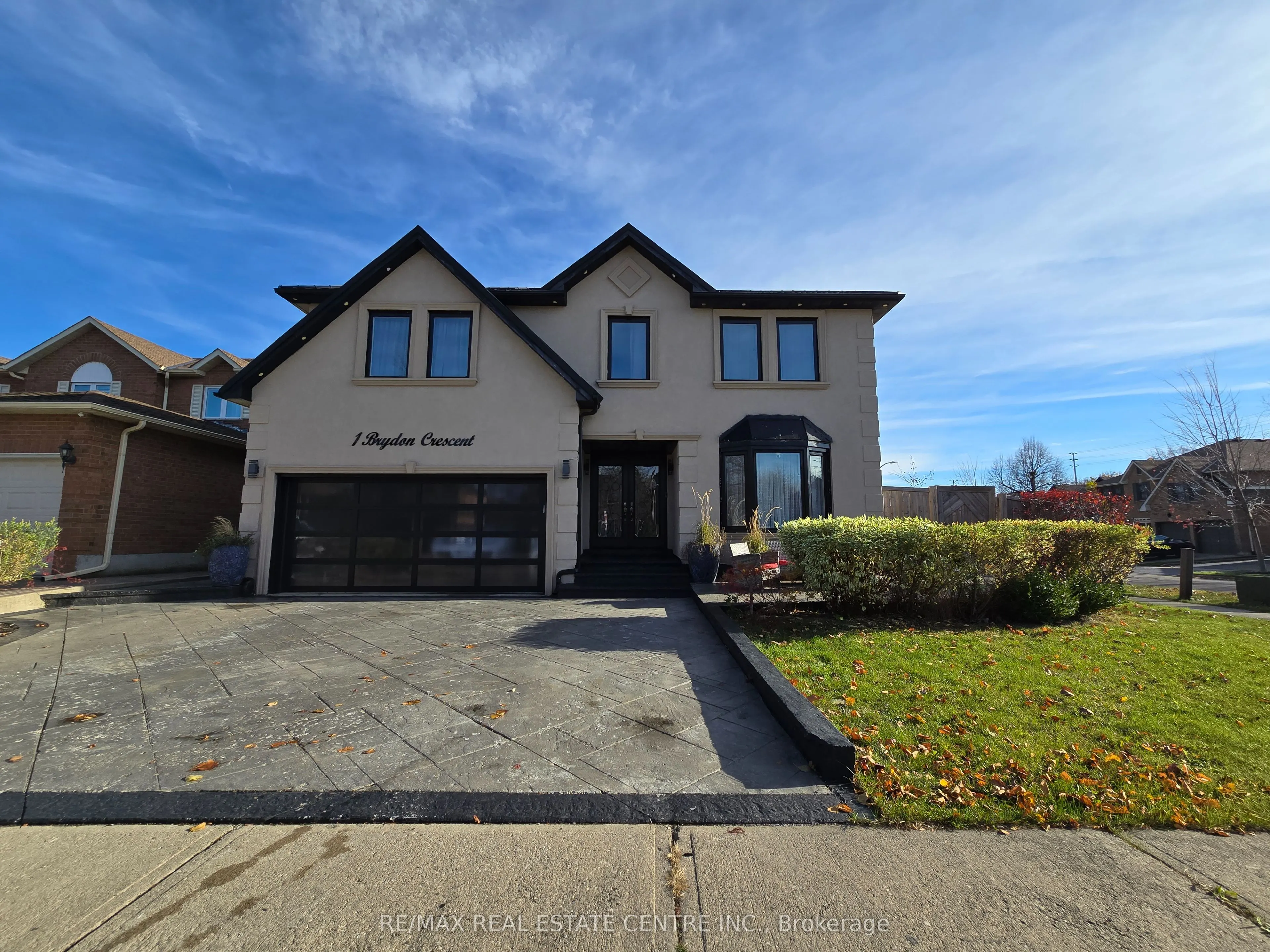 1 Brydon Crescent