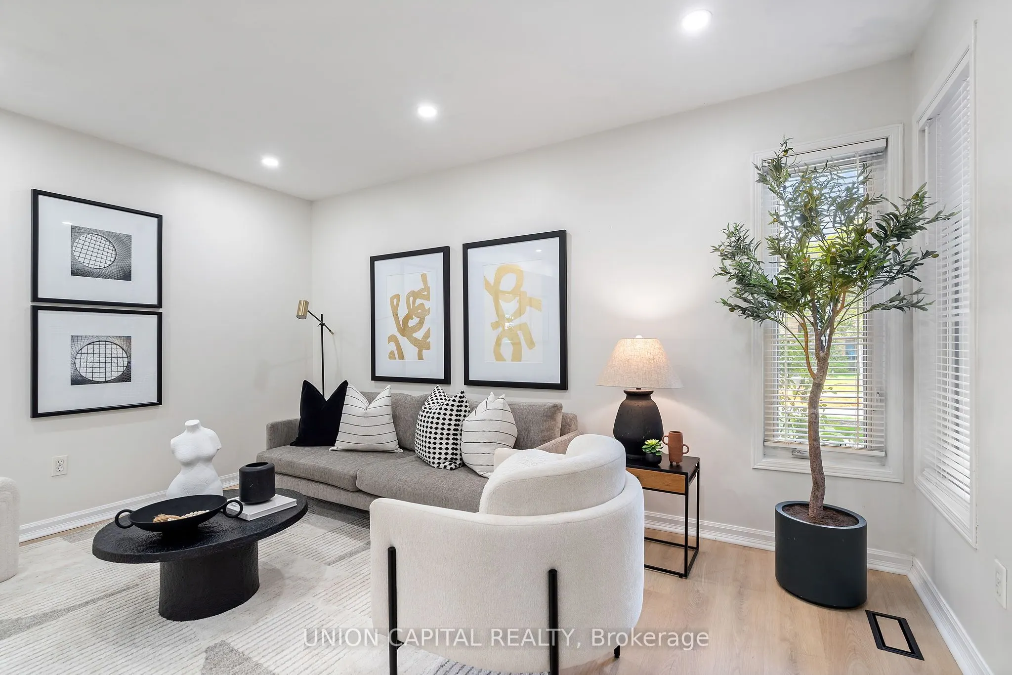 2555 Thomas Street, #106