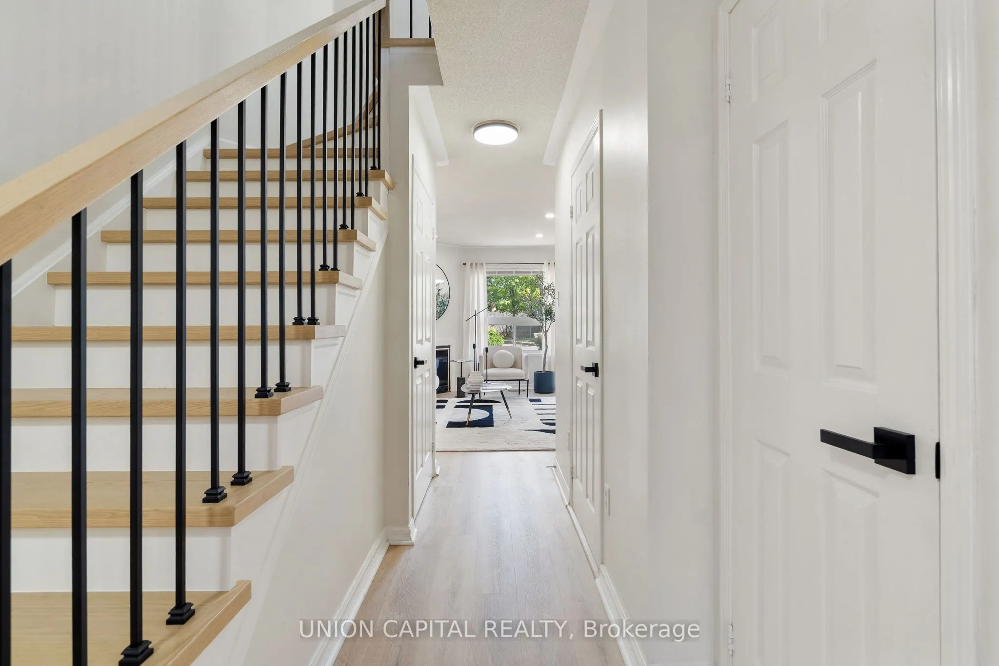 2555 Thomas Street, #106