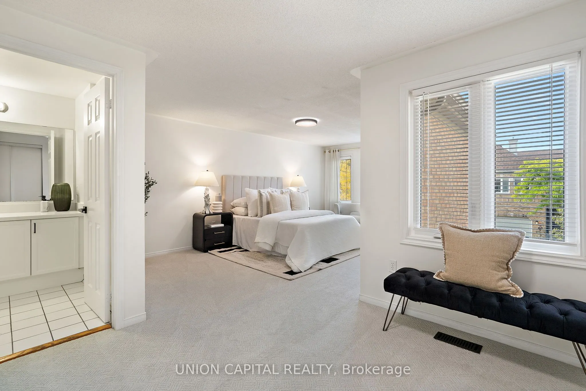 2555 Thomas Street, #106