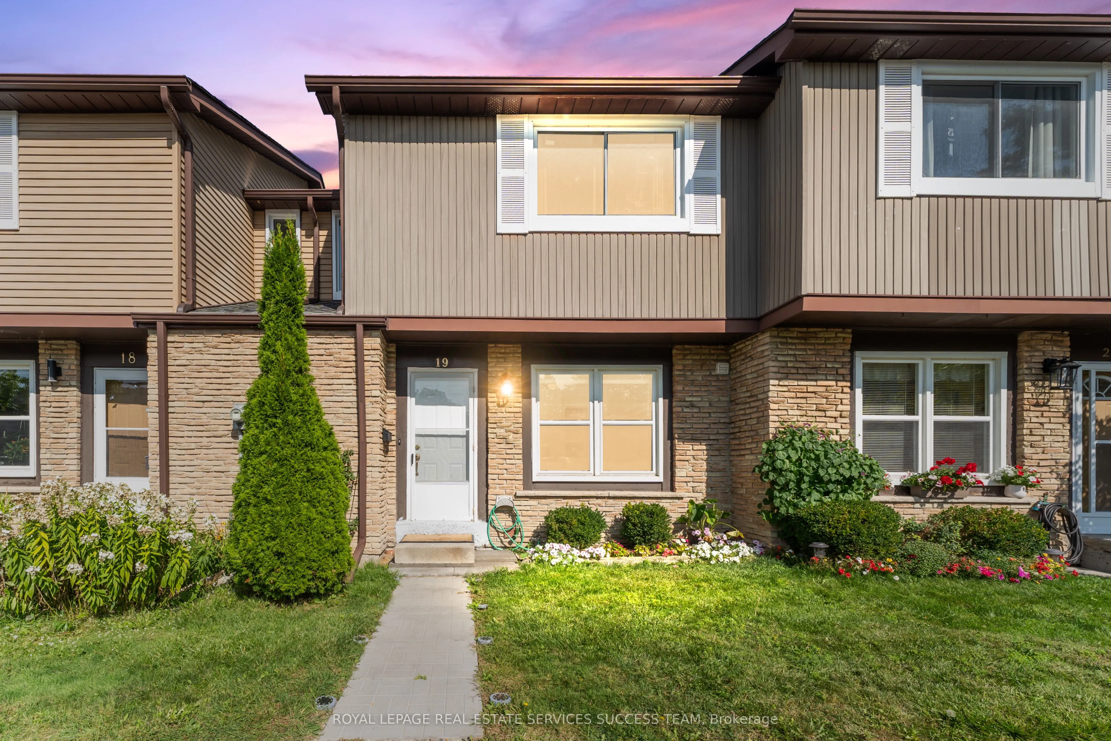 120 Falconer Drive, #19