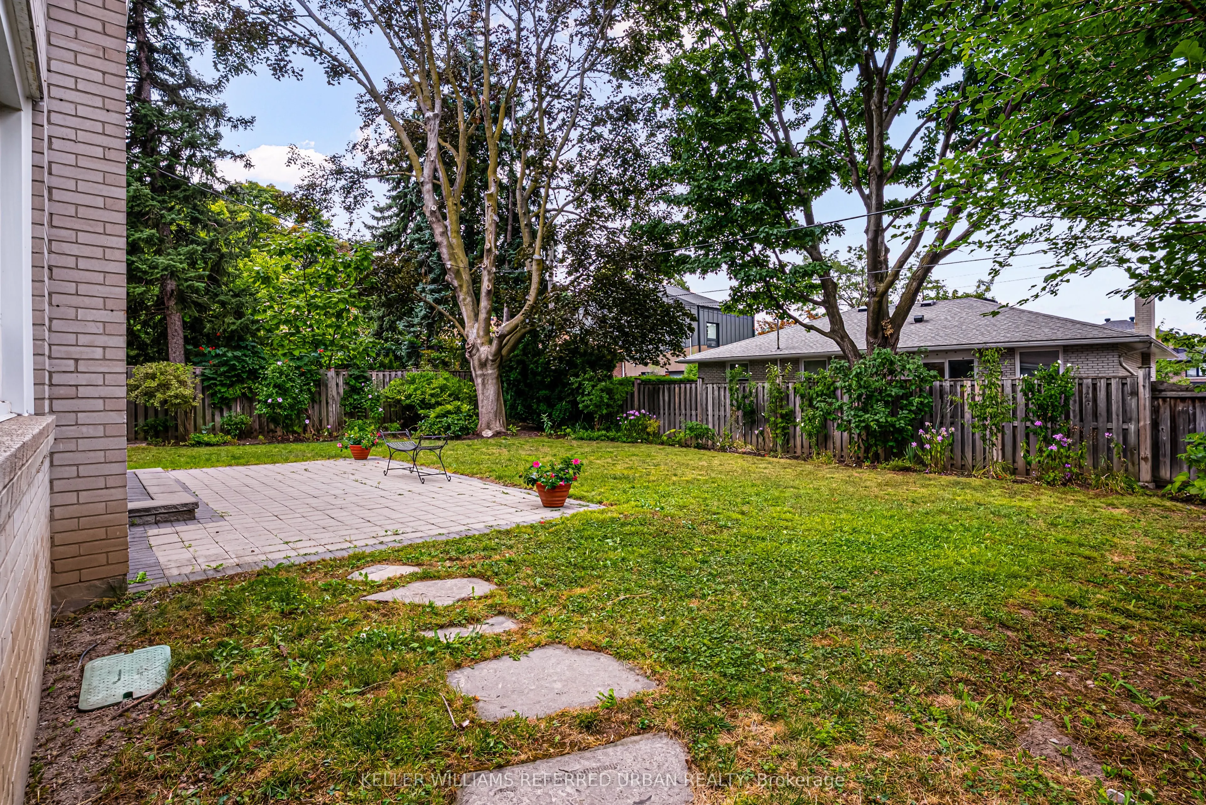 26 Foxmeadow Road
