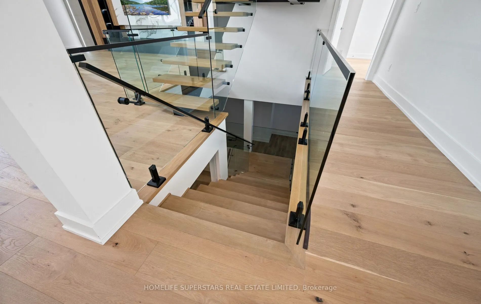 32 Sugarbush Court