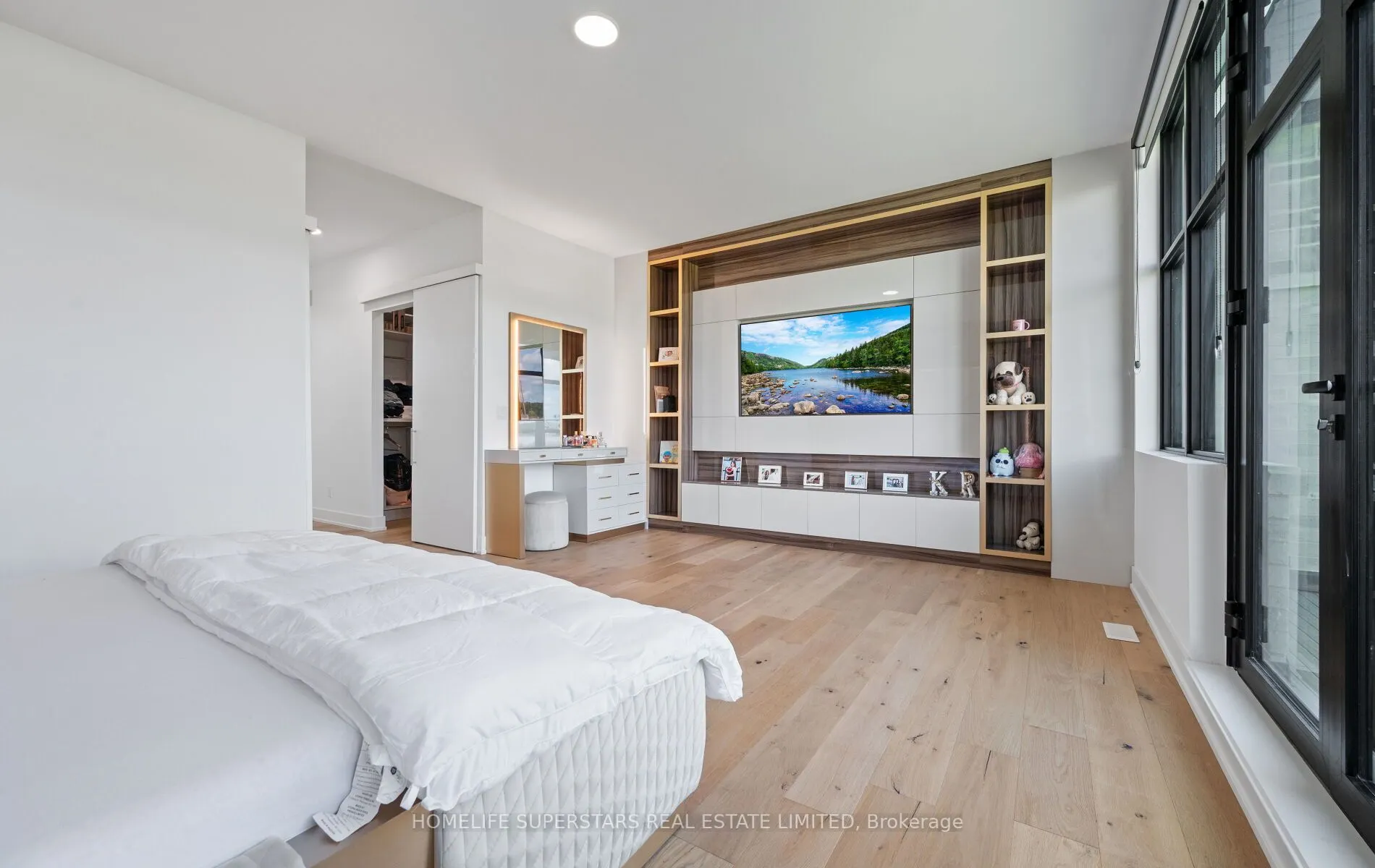 32 Sugarbush Court