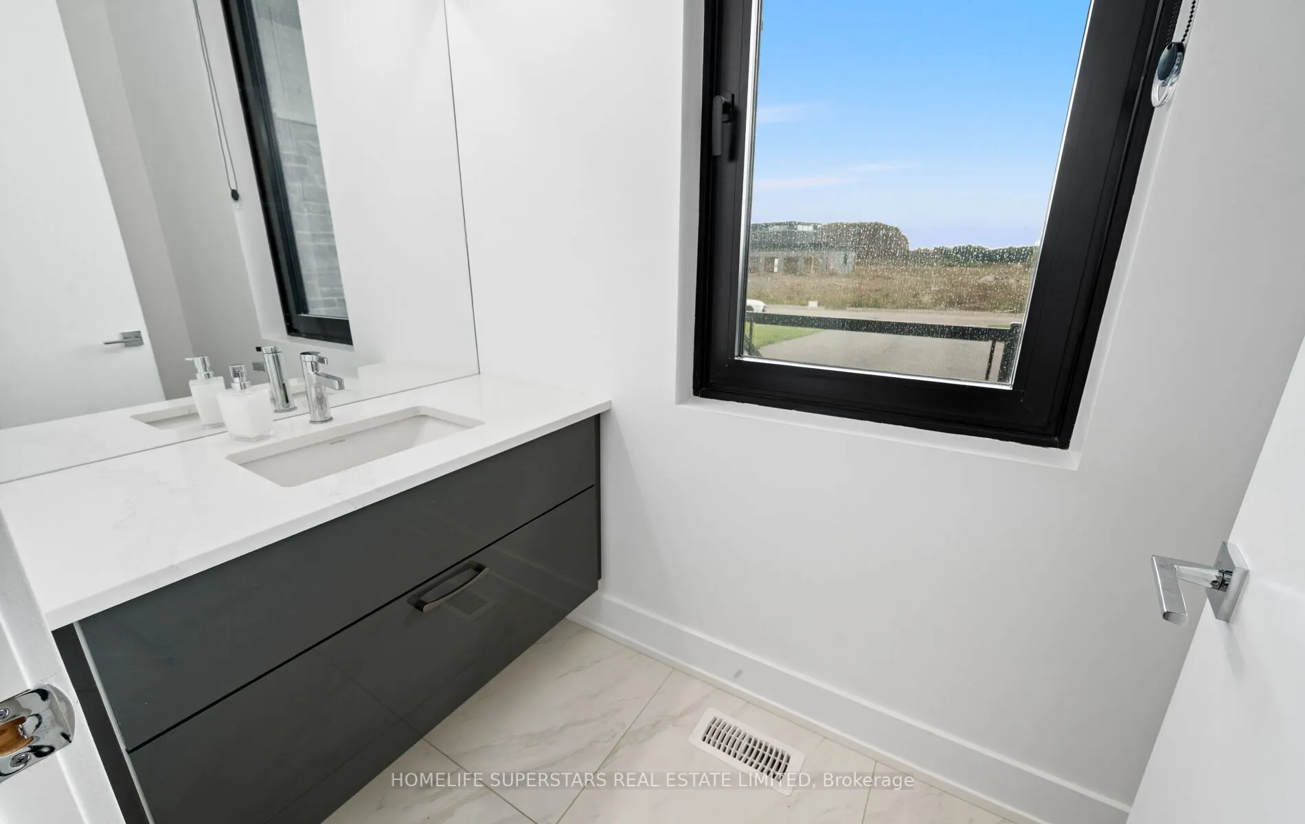 32 Sugarbush Court
