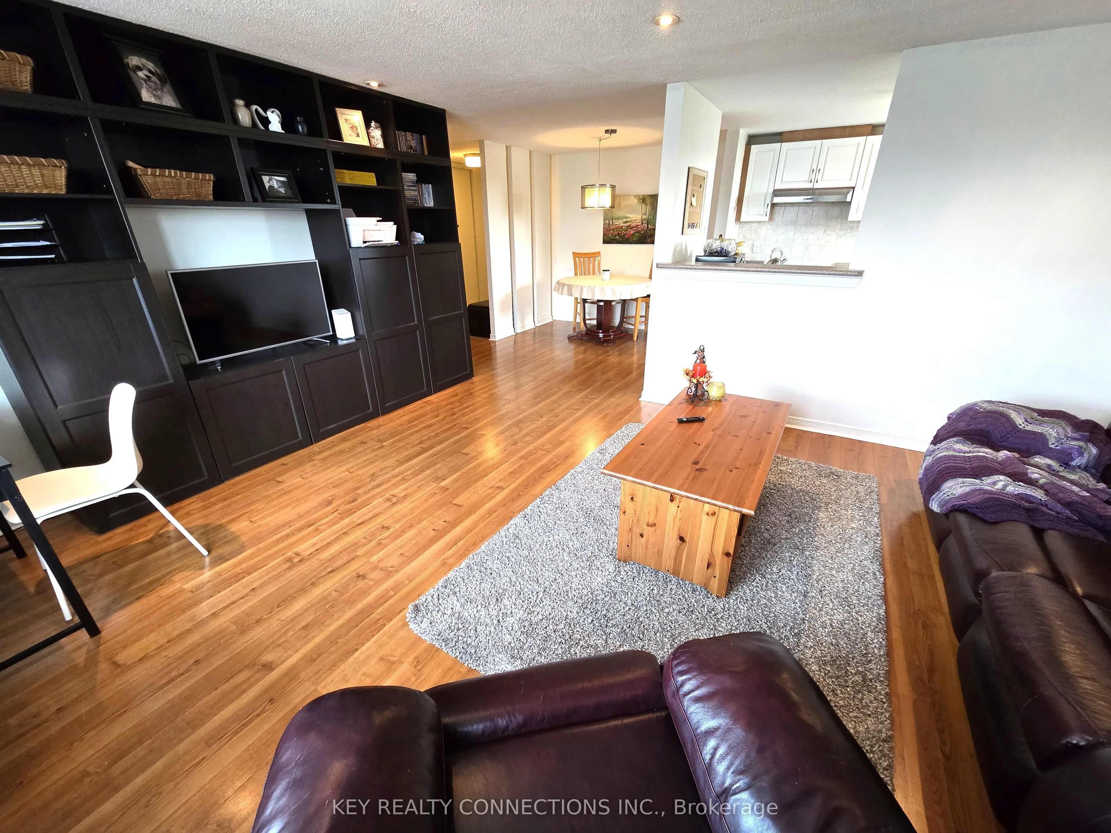 6720 Glen Erin Drive, #313