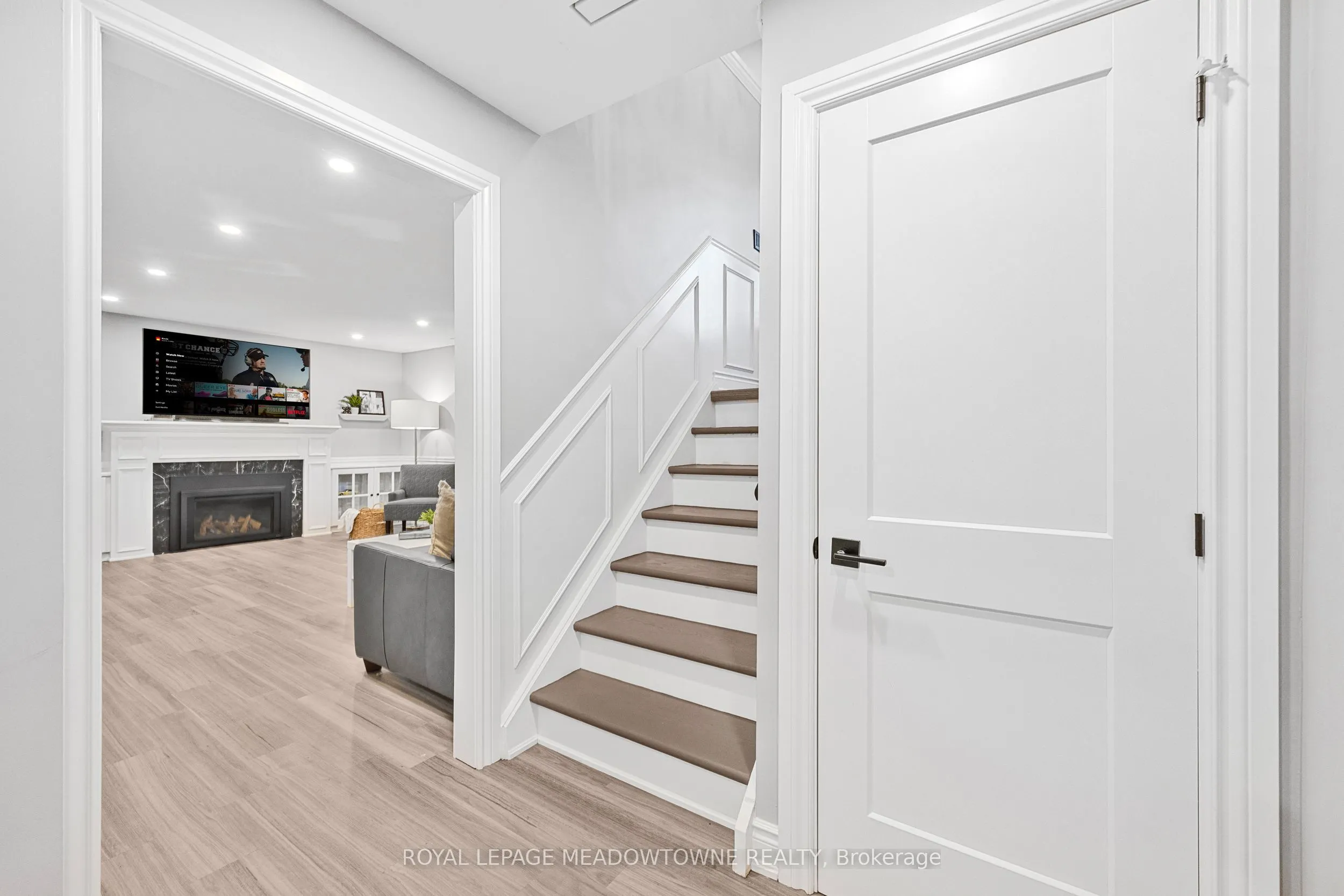 106 Campbell Avenue E