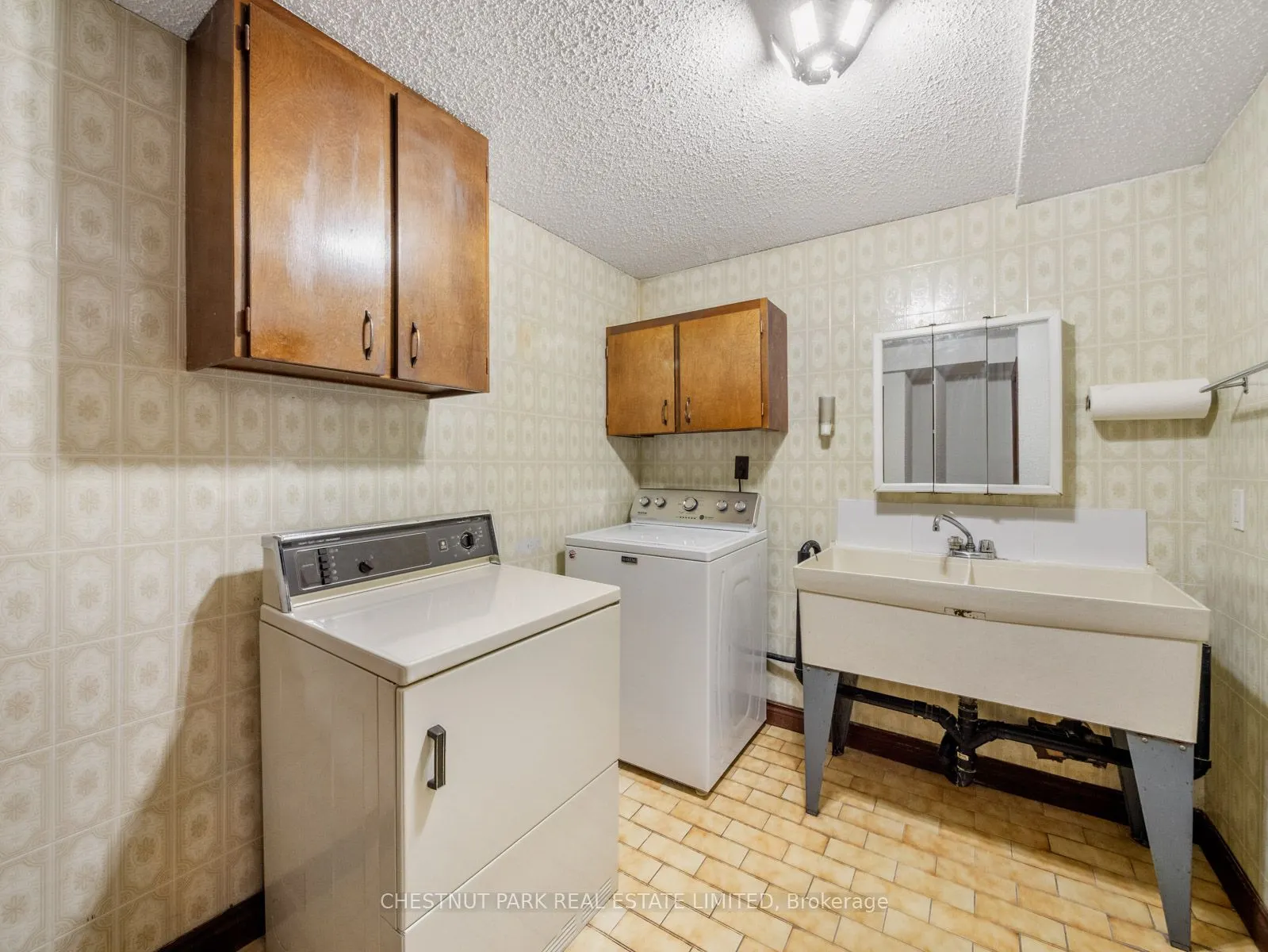 148 Navenby Crescent