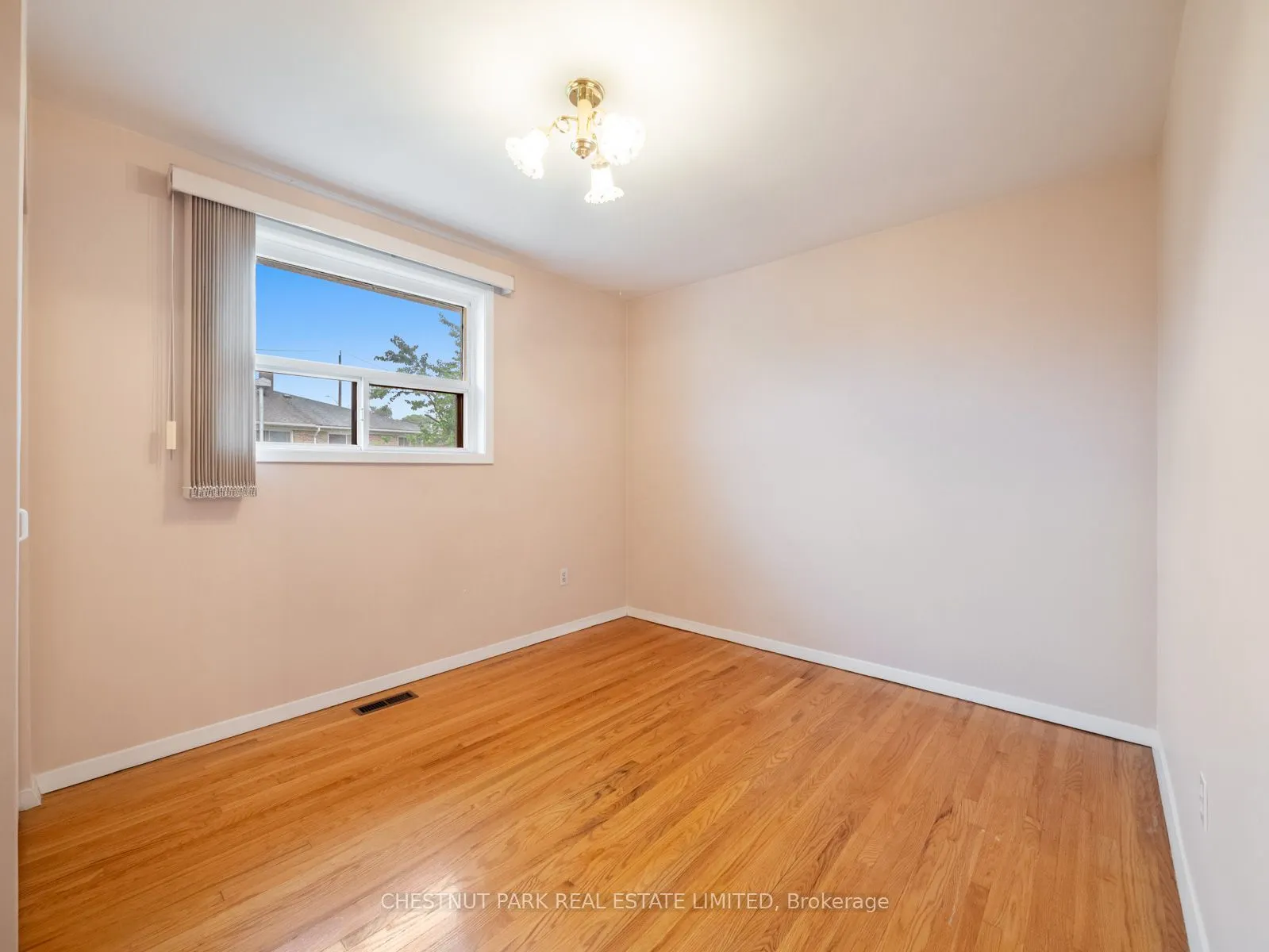 148 Navenby Crescent