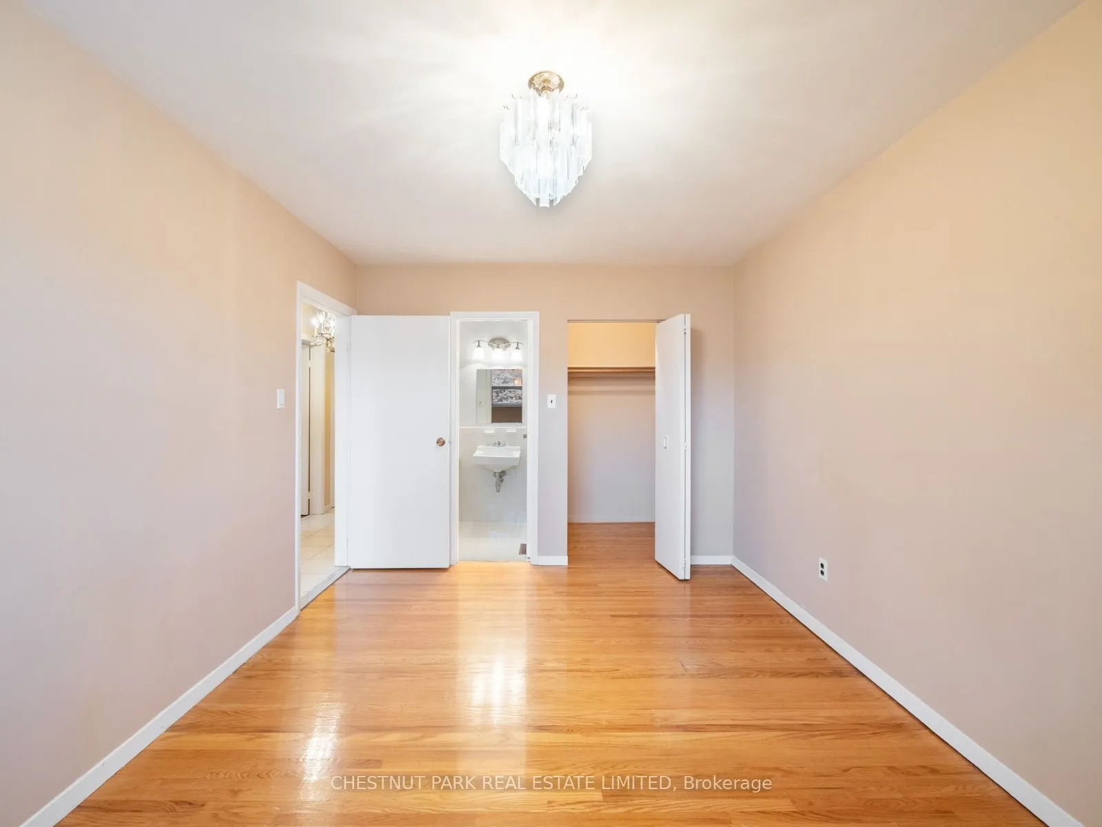 148 Navenby Crescent