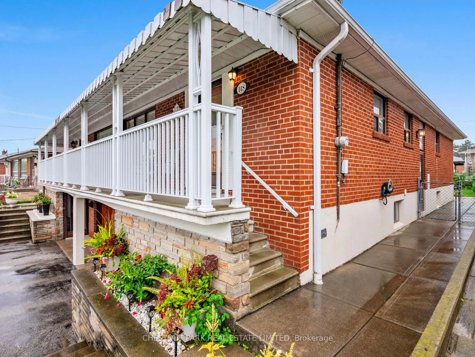 148 Navenby Crescent